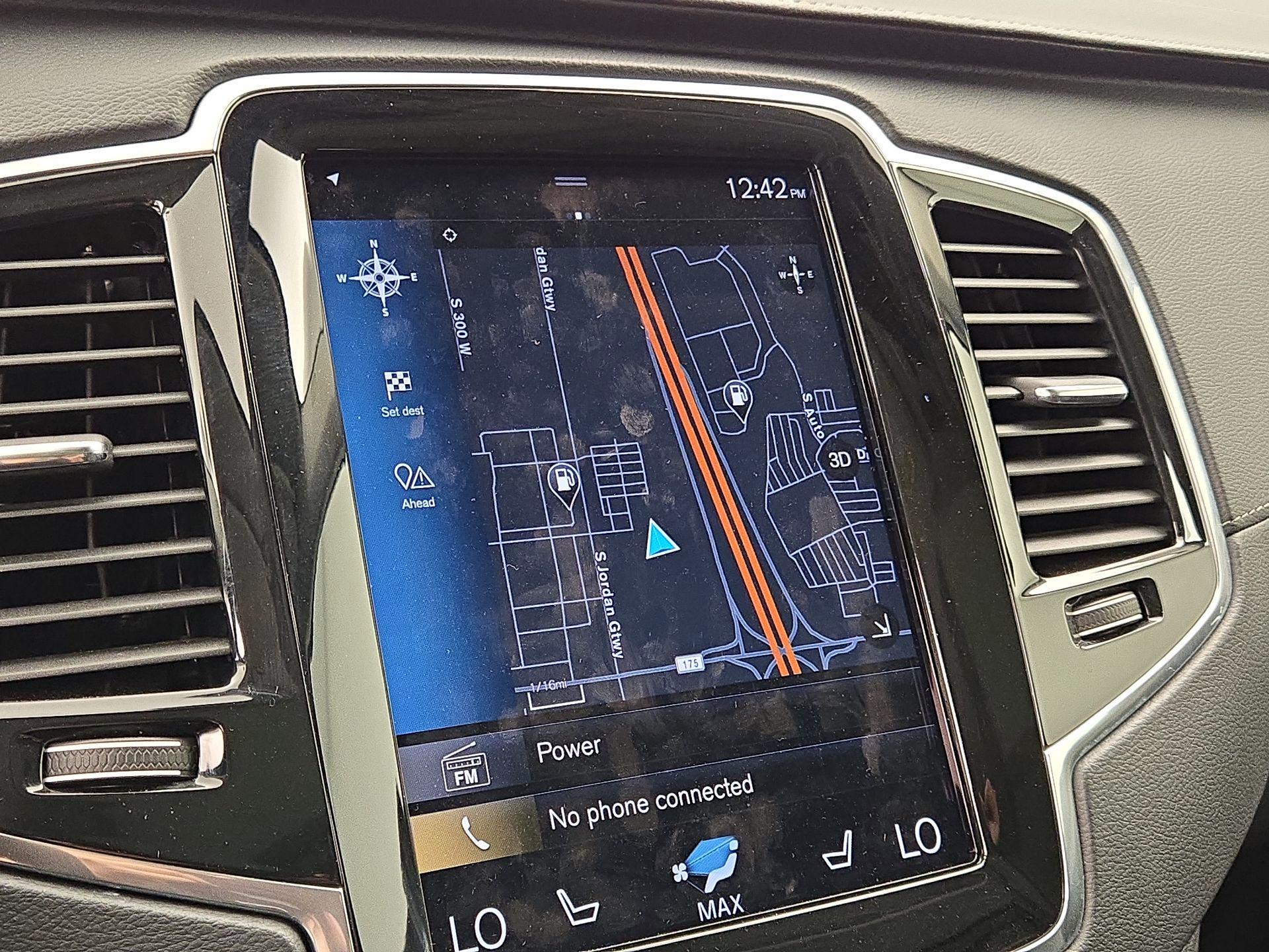 Thumbnail: 2021 Volvo XC90 - 14