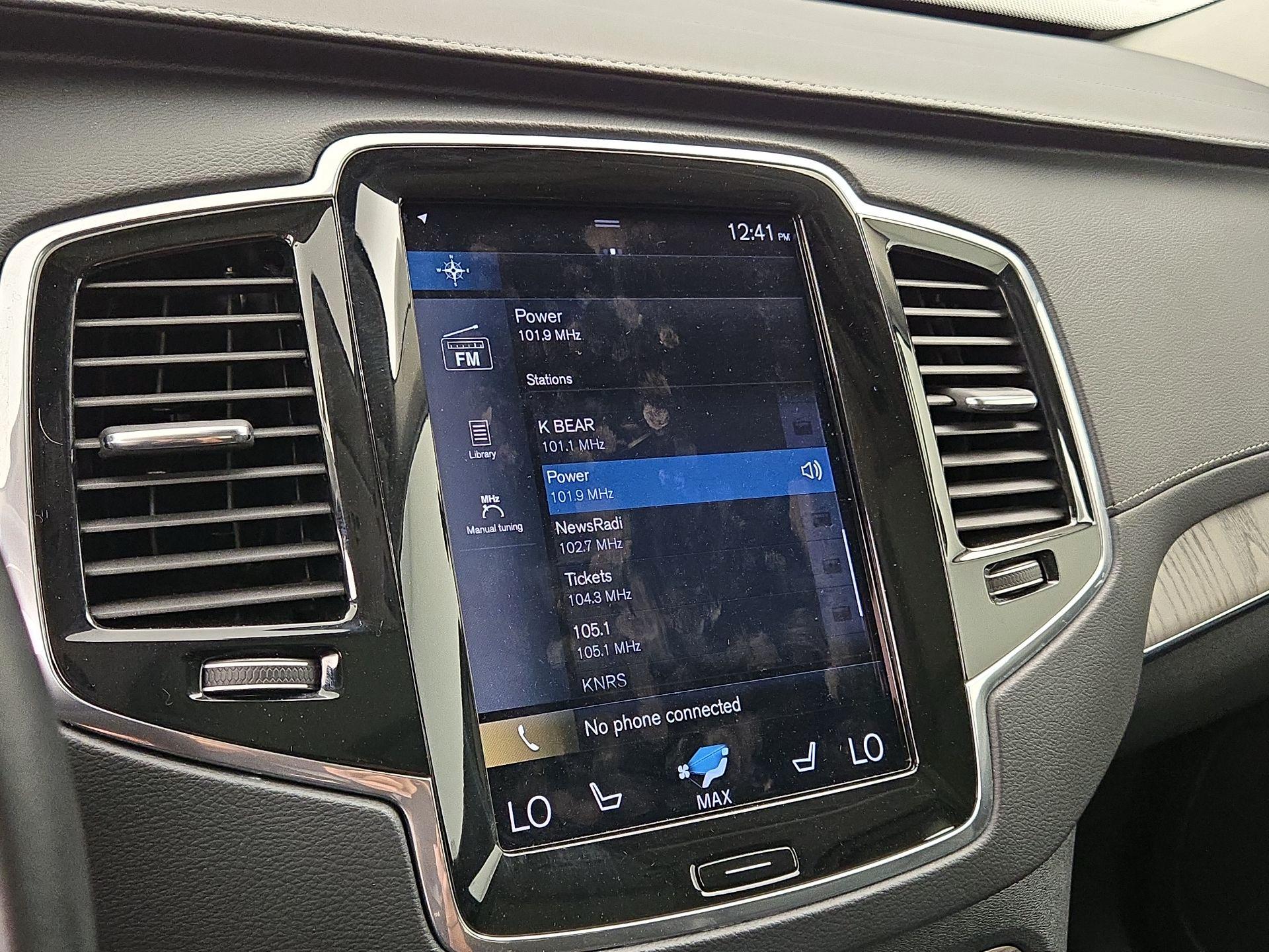 Thumbnail: 2021 Volvo XC90 - 16