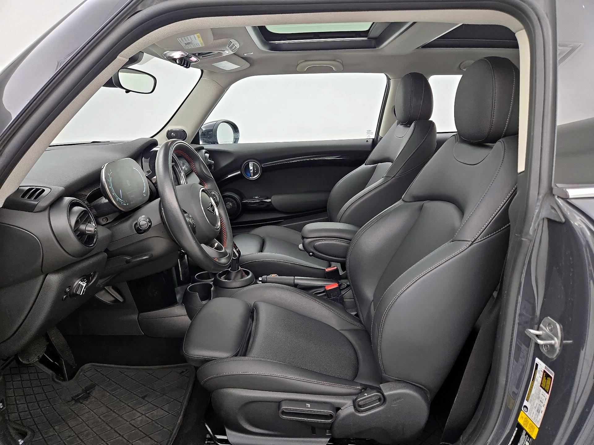 Thumbnail: 2021 MINI Cooper Hardtop - 11