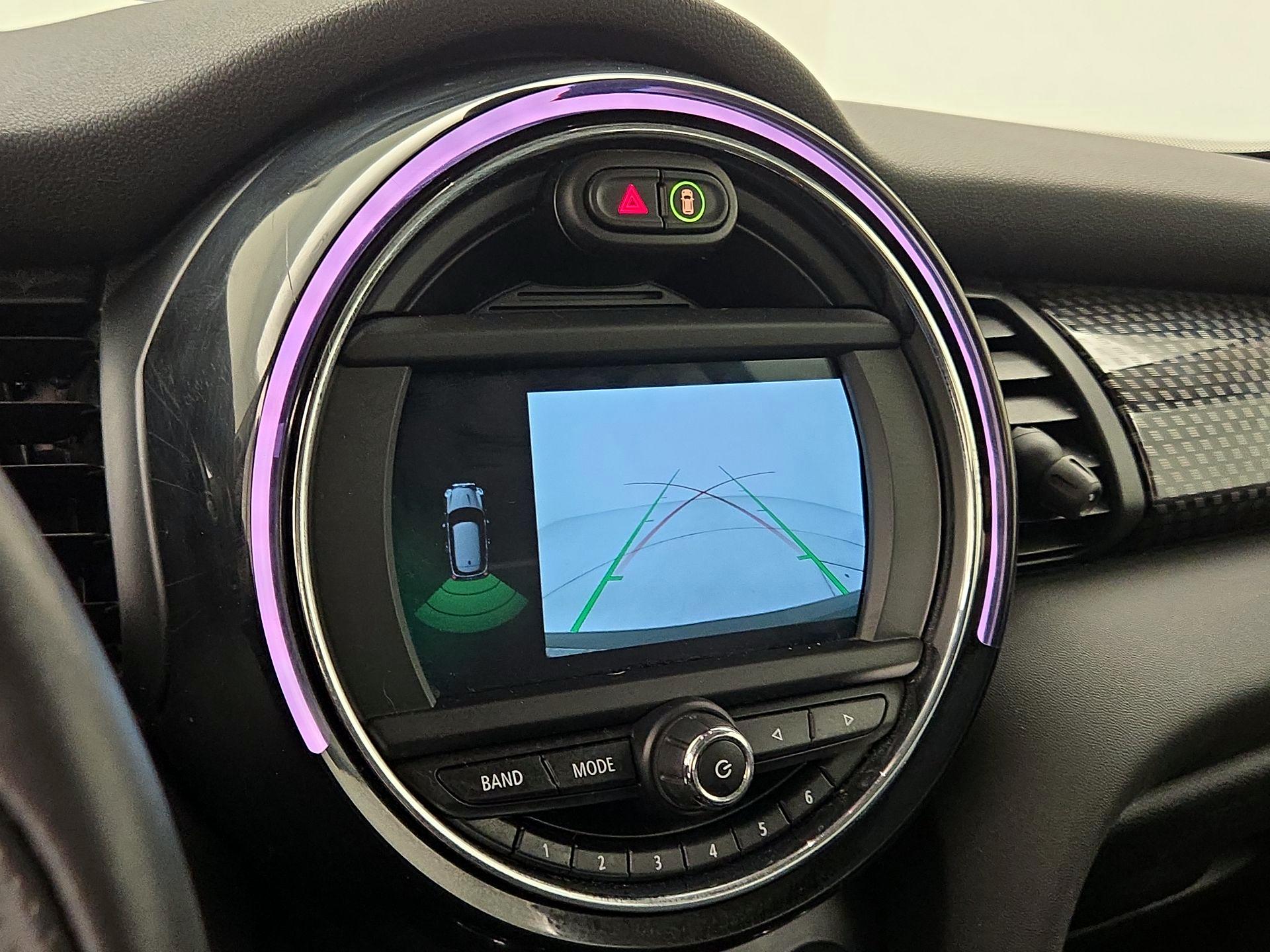 Thumbnail: 2021 MINI Cooper Hardtop - 14