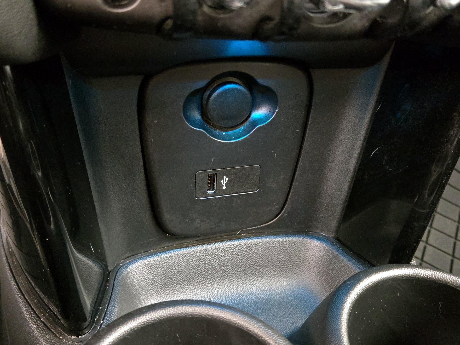 Thumbnail: 2021 MINI Cooper Hardtop - 18