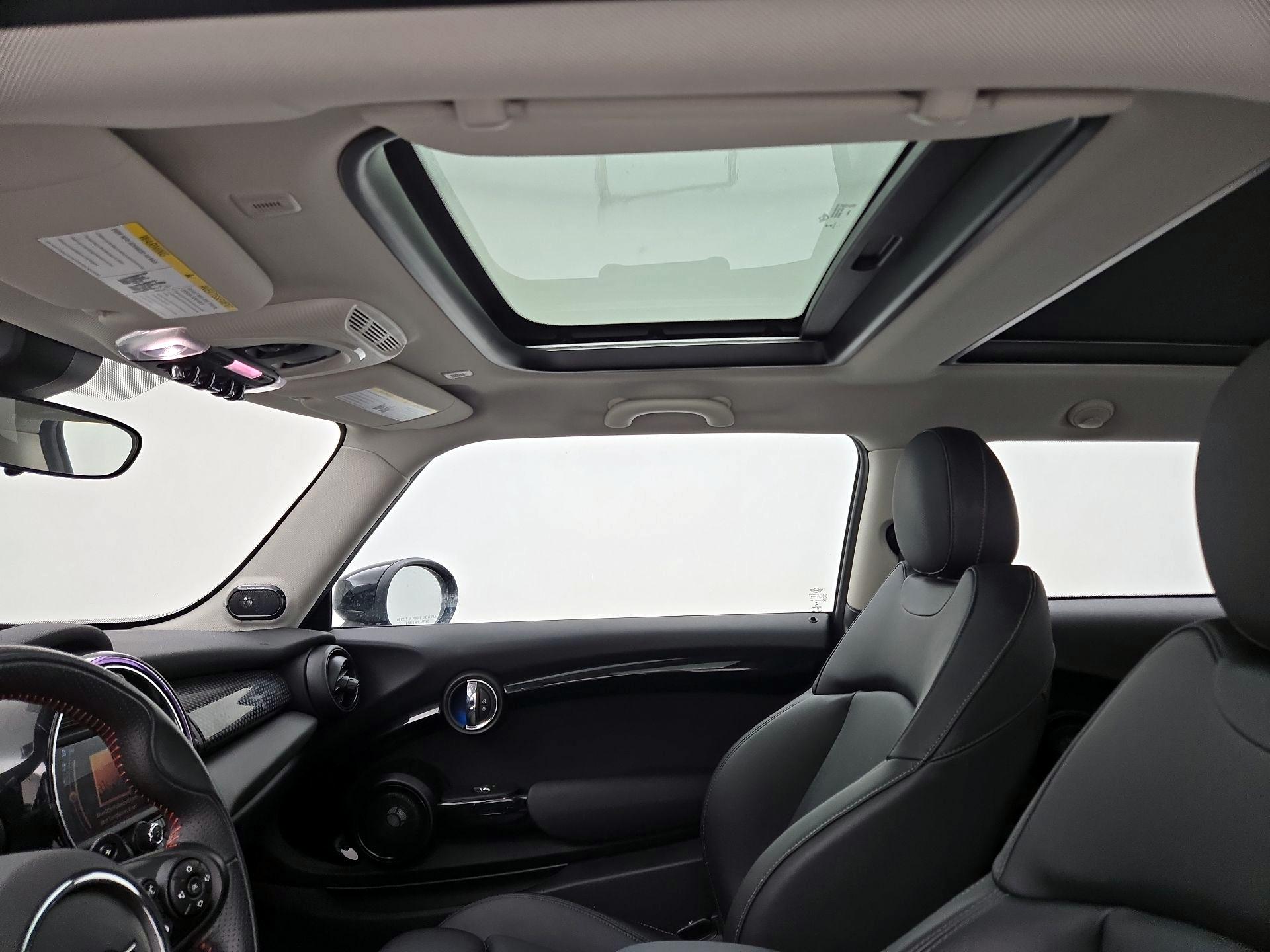 Thumbnail: 2021 MINI Cooper Hardtop - 19