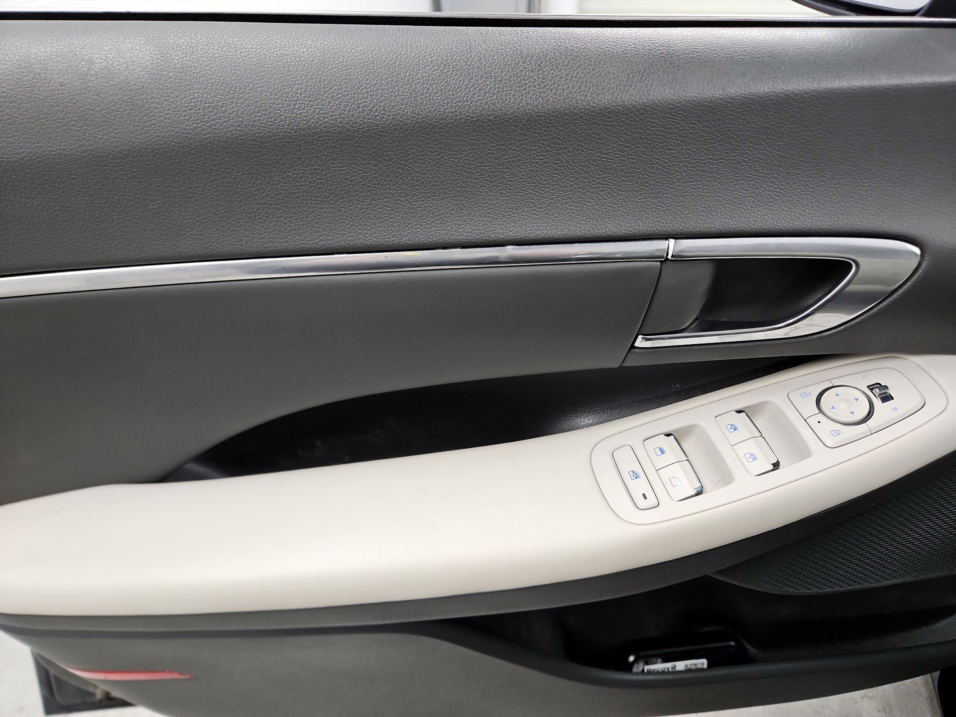 Thumbnail: 2023 Hyundai Sonata - 12