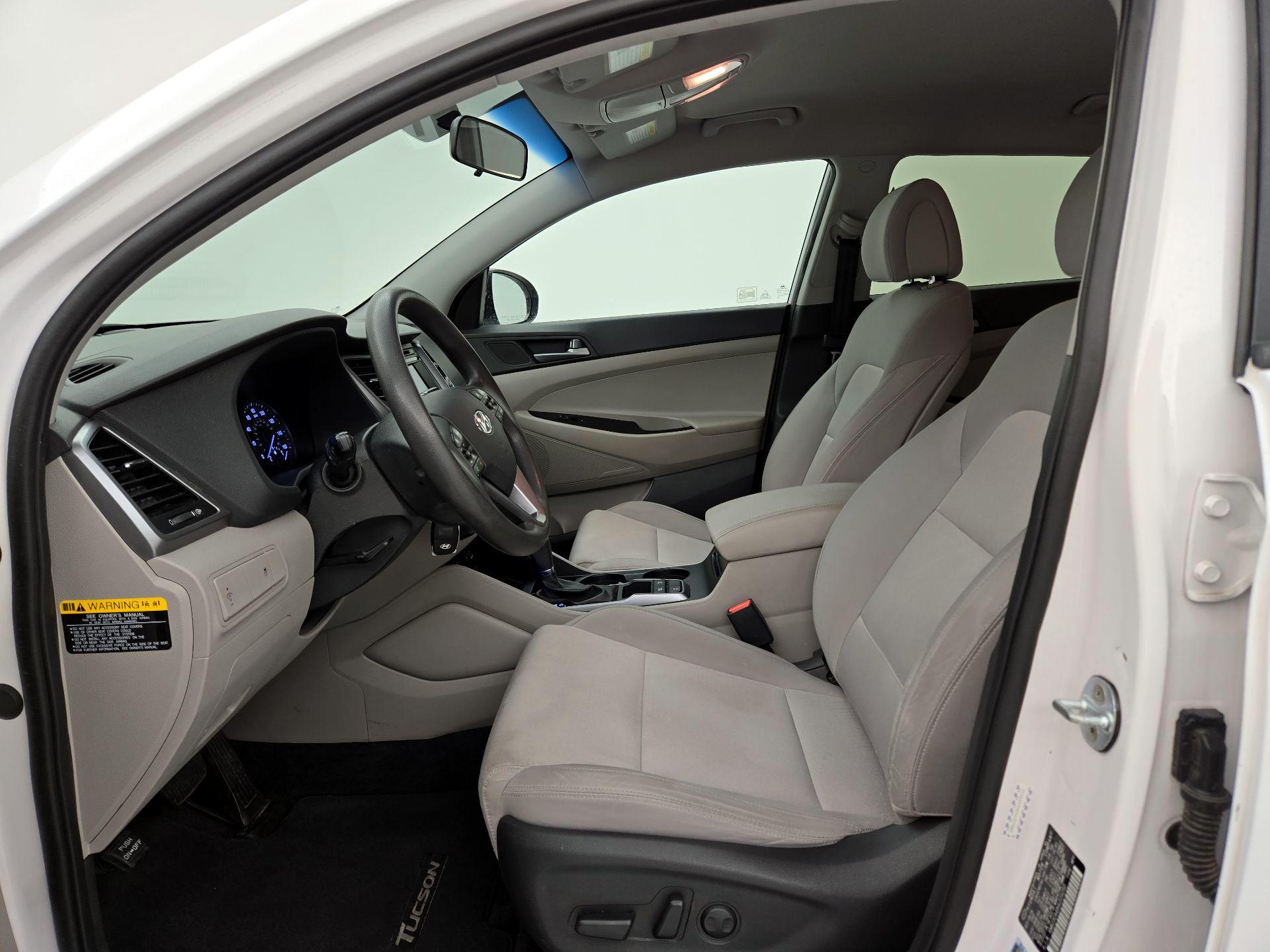 Thumbnail: 2017 Hyundai Tucson - 11