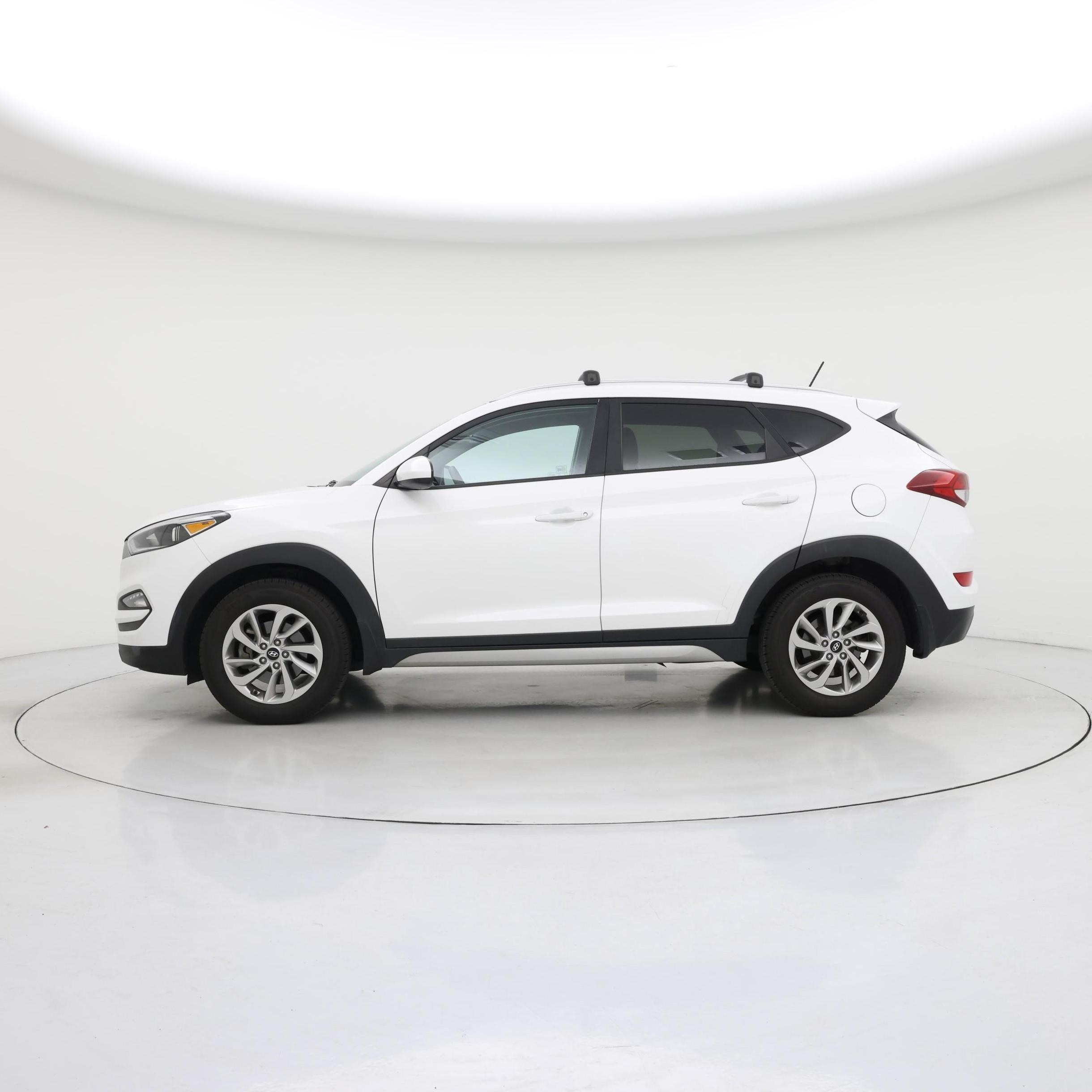 Thumbnail: 2017 Hyundai Tucson - 3