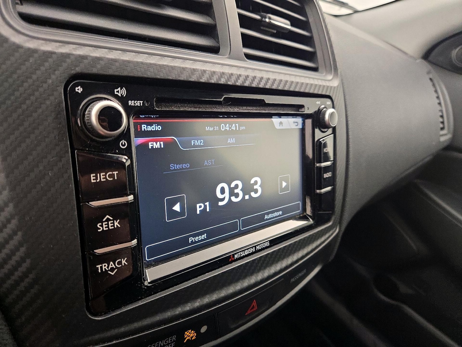 2017 Mitsubishi Outlander Sport LE - Photo 16