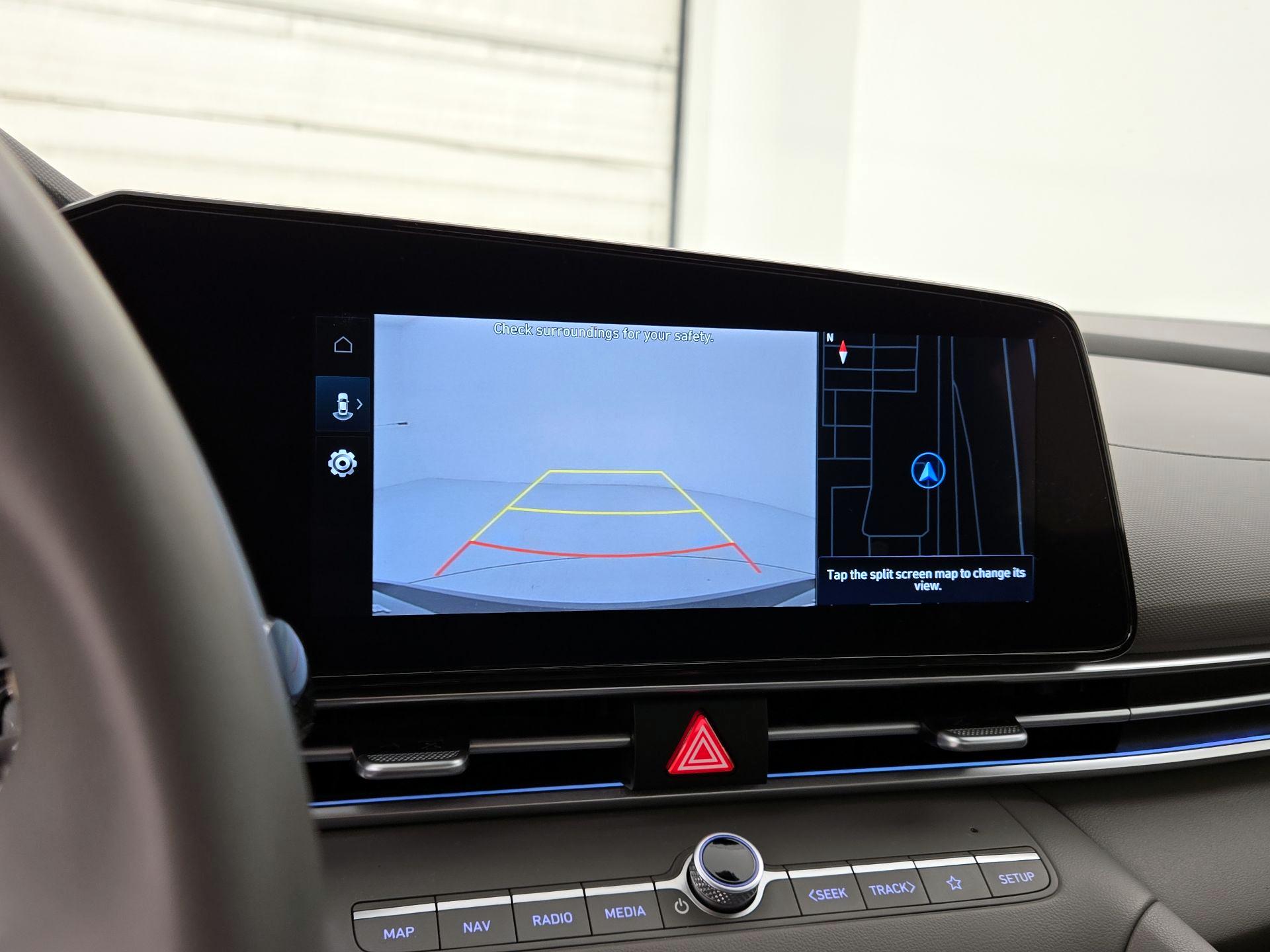 Thumbnail: 2024 Hyundai Elantra - 14