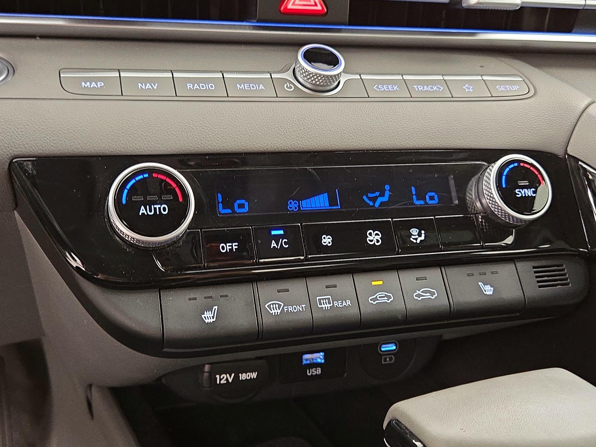 Thumbnail: 2024 Hyundai Elantra - 16