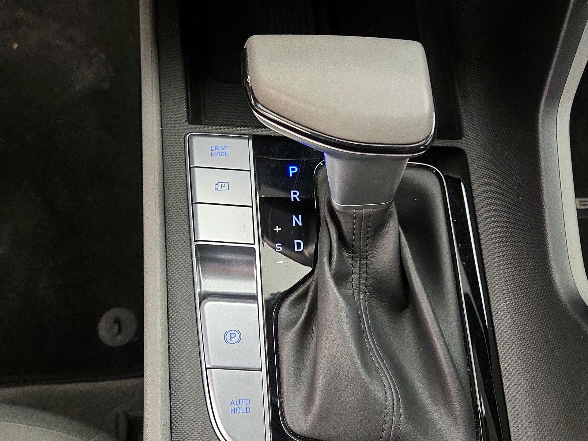 Thumbnail: 2024 Hyundai Elantra - 17