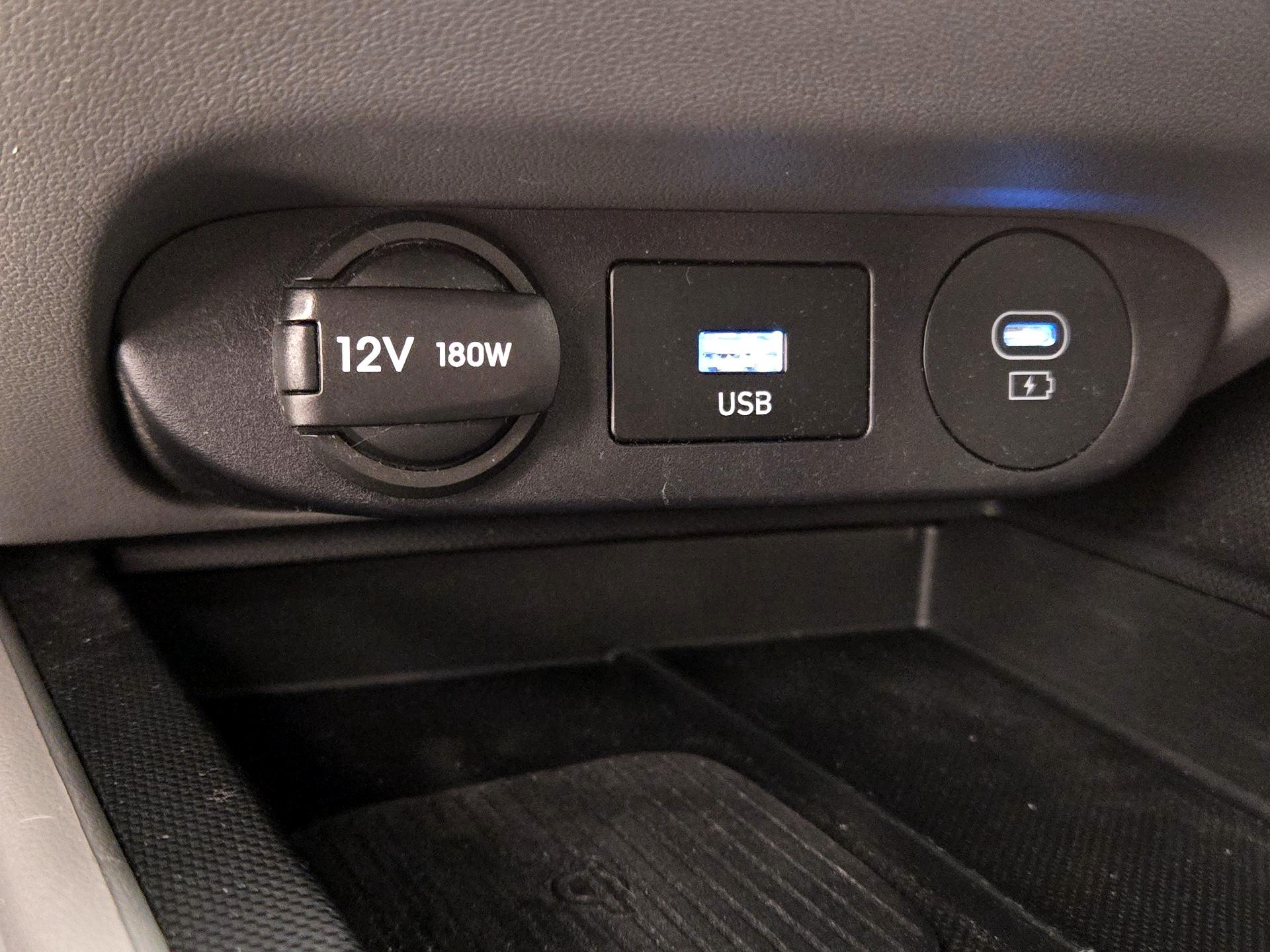 Thumbnail: 2024 Hyundai Elantra - 18