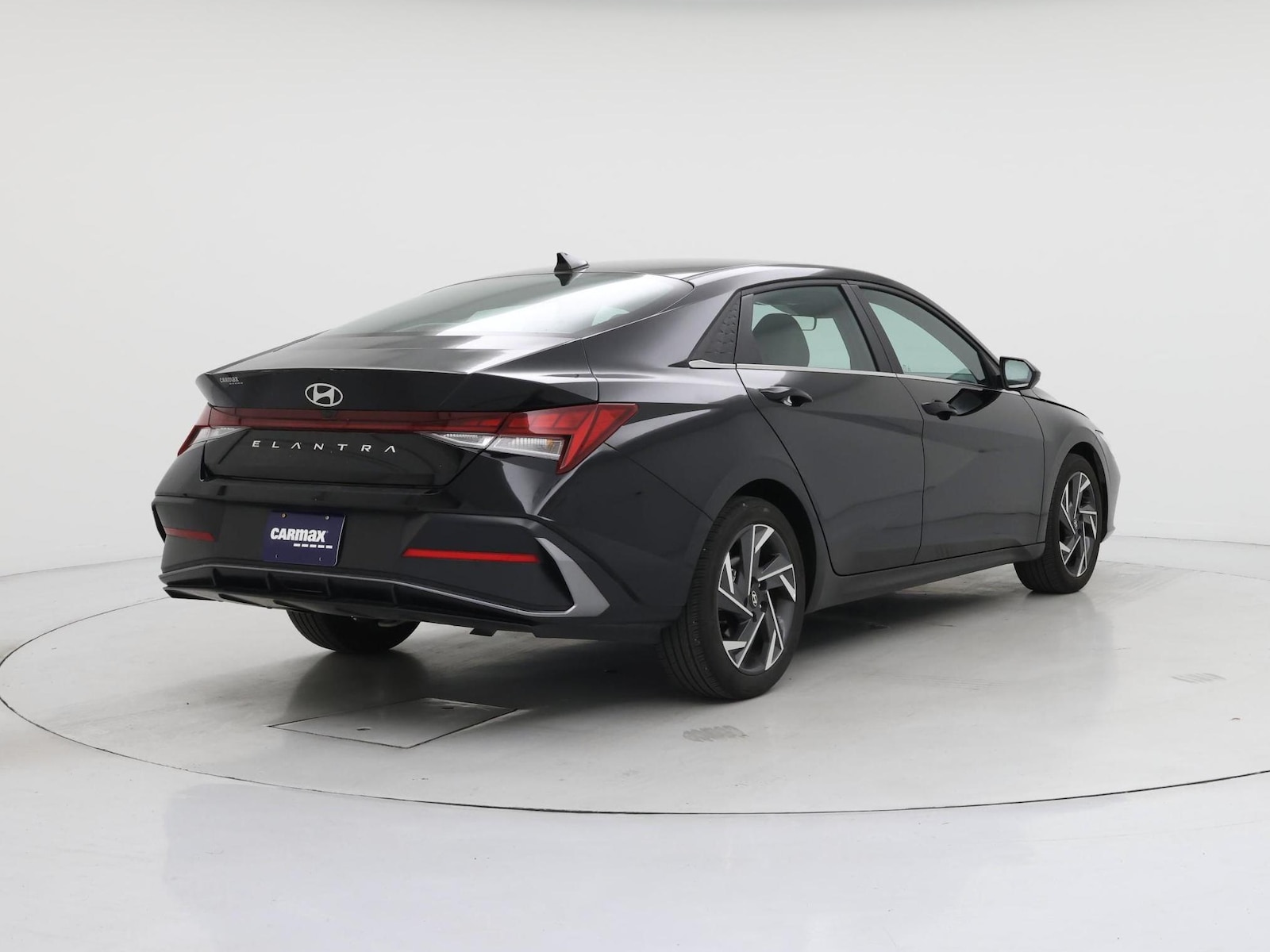2024 Hyundai Elantra SEL - Photo 9