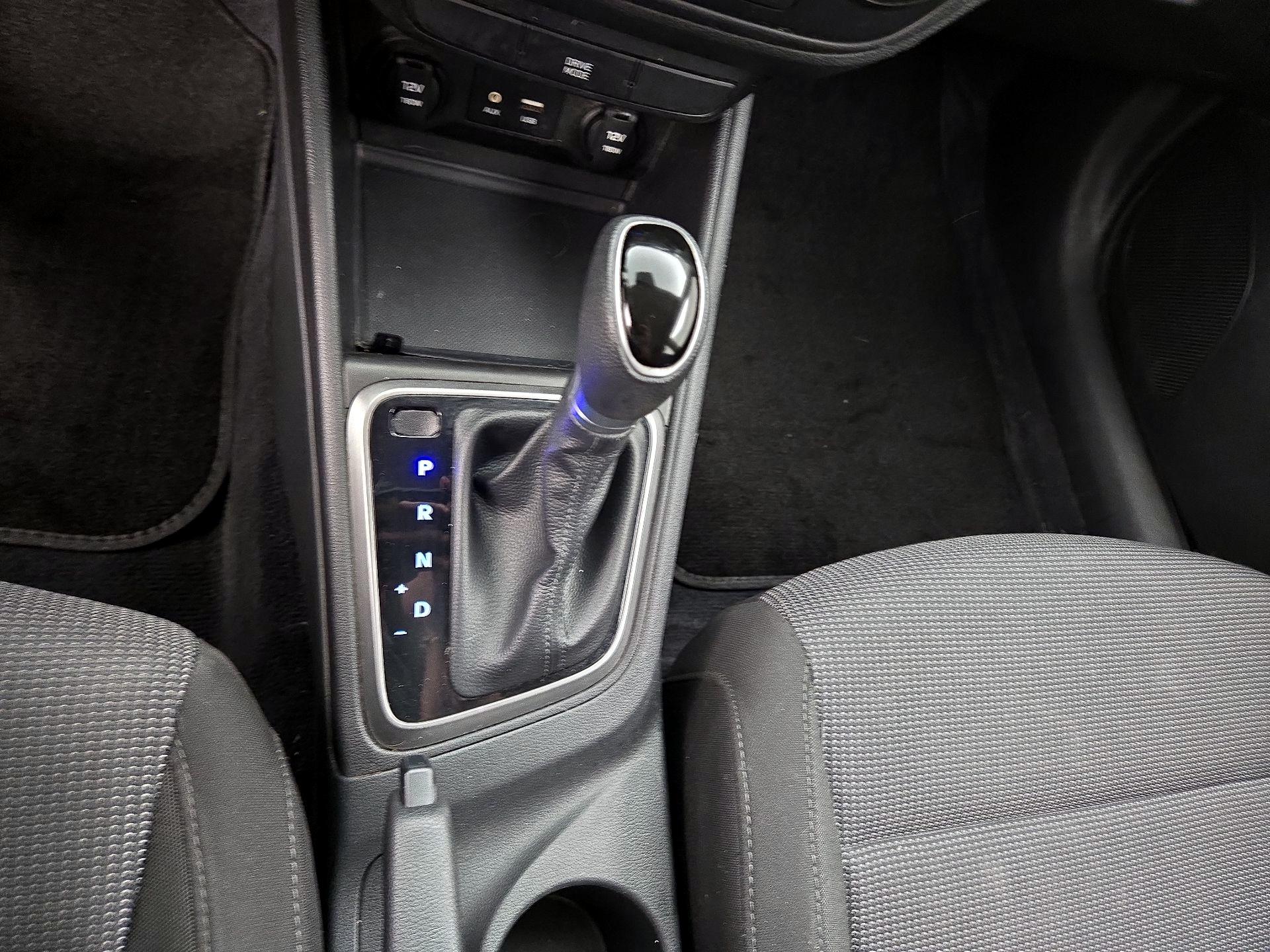 Thumbnail: 2018 Hyundai Accent - 17