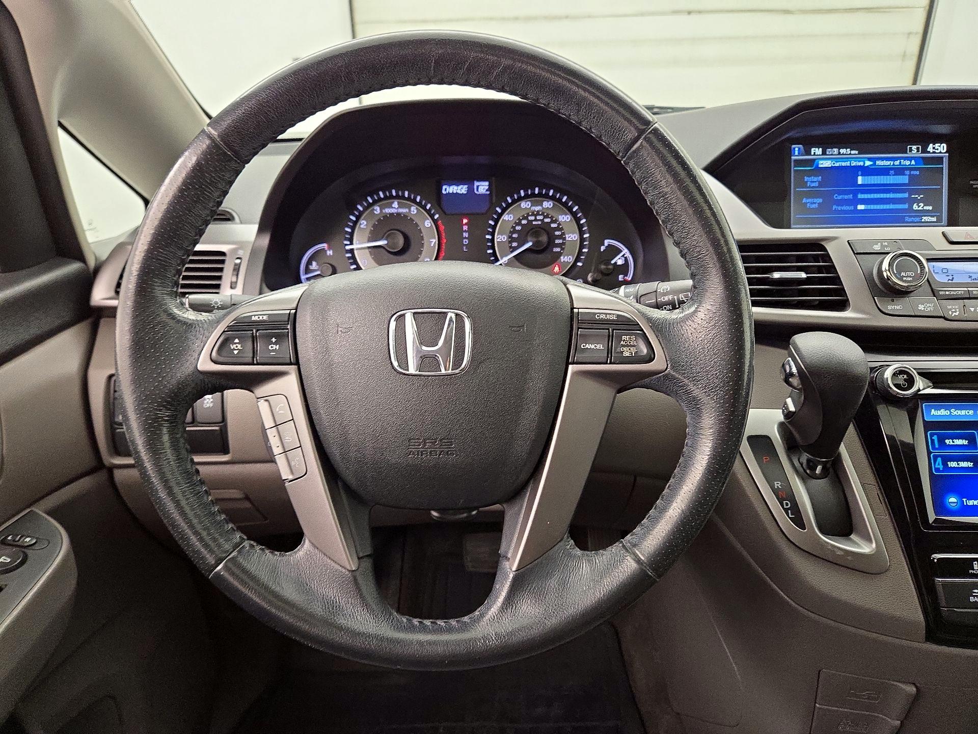 Thumbnail: 2015 Honda Odyssey - 10