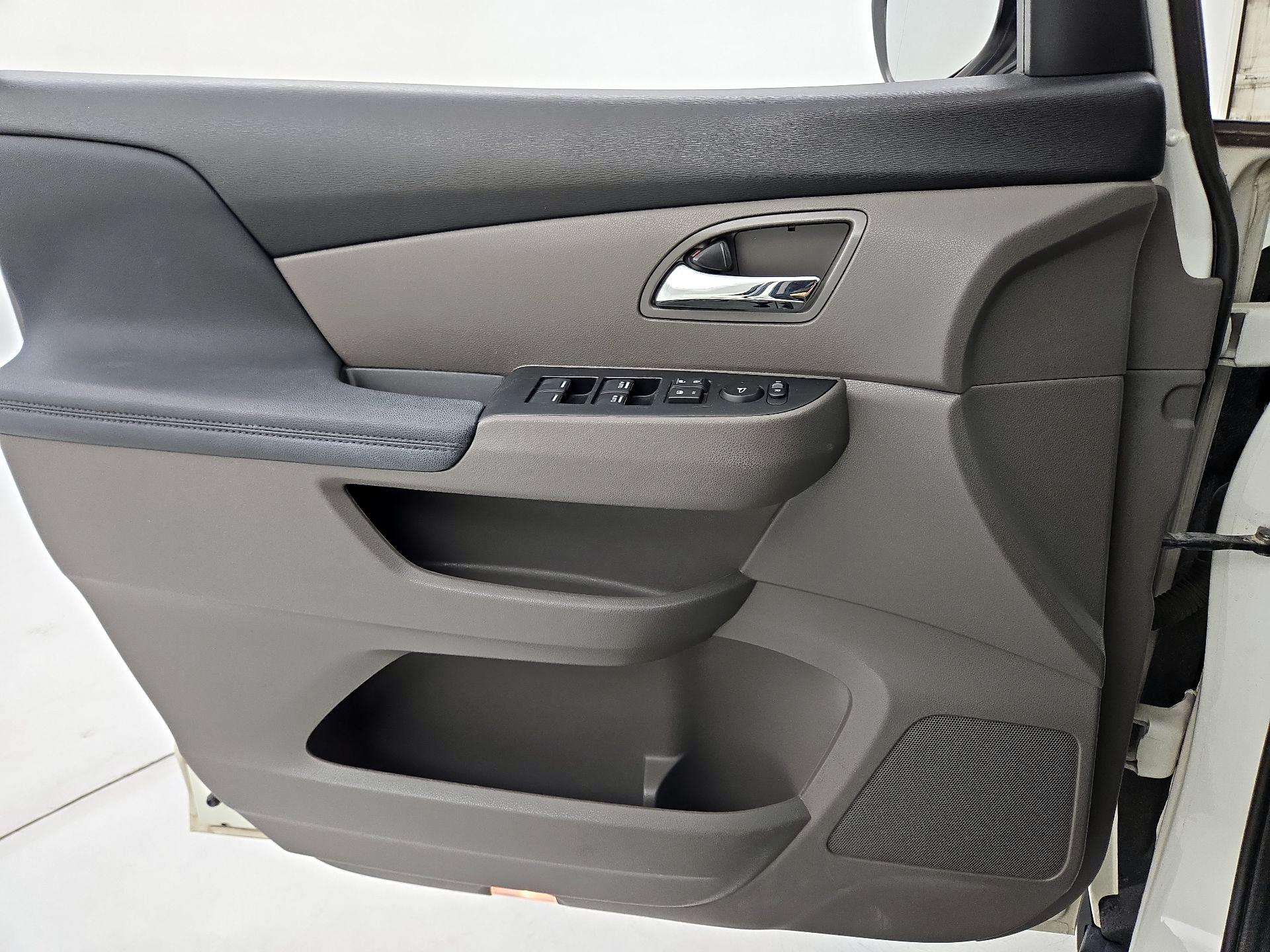 Thumbnail: 2015 Honda Odyssey - 12