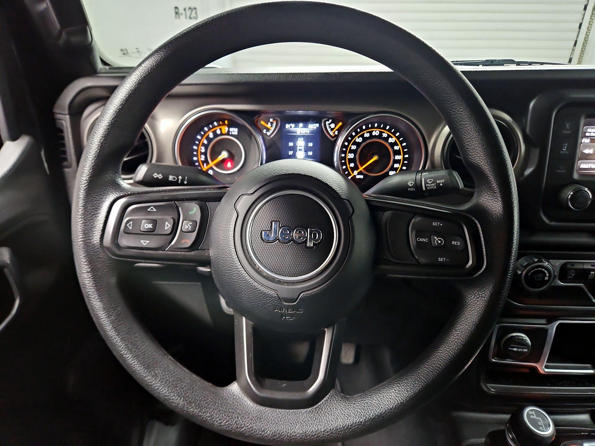 Thumbnail: 2020 Jeep Gladiator - 10