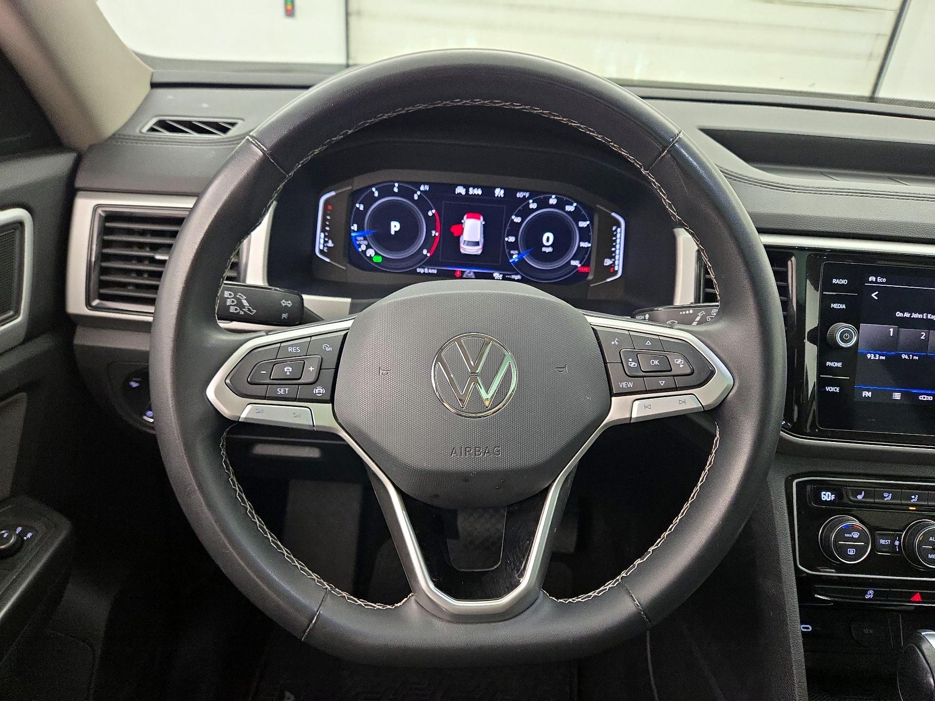 Thumbnail: 2022 Volkswagen Atlas - 10