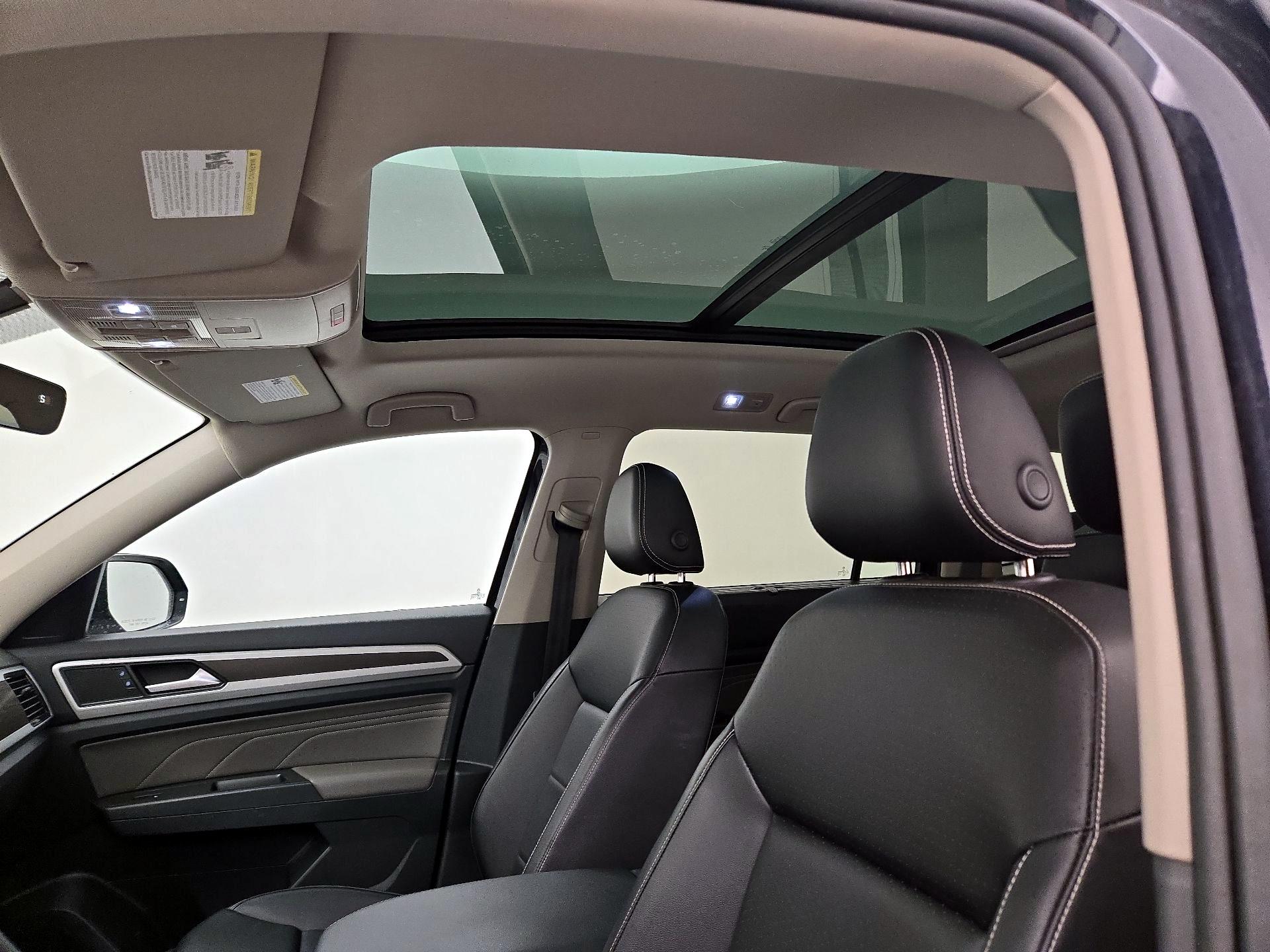 Thumbnail: 2022 Volkswagen Atlas - 19