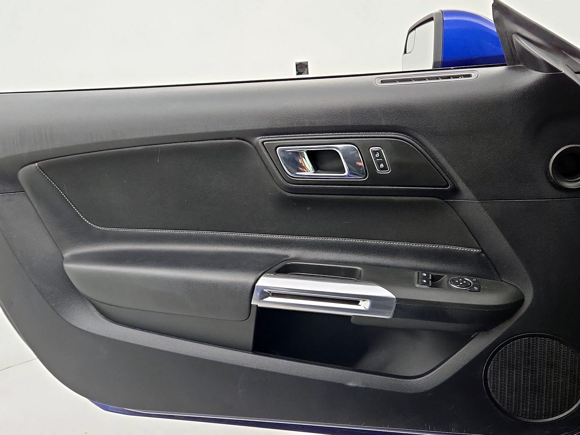 Thumbnail: 2016 Ford Mustang - 12