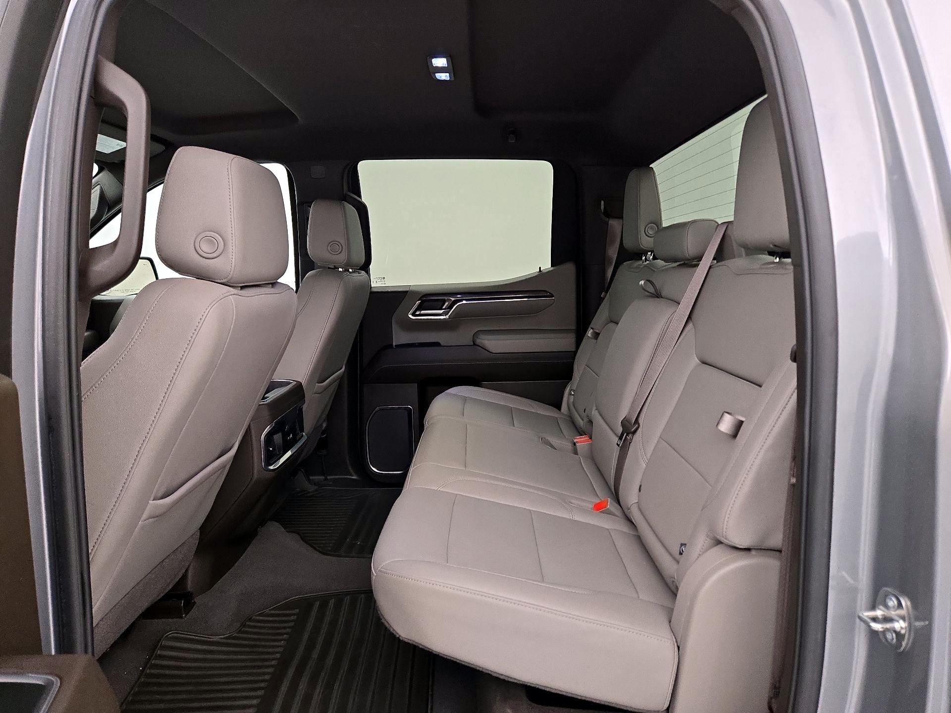 Thumbnail: 2024 Chevrolet Silverado 1500 - 19