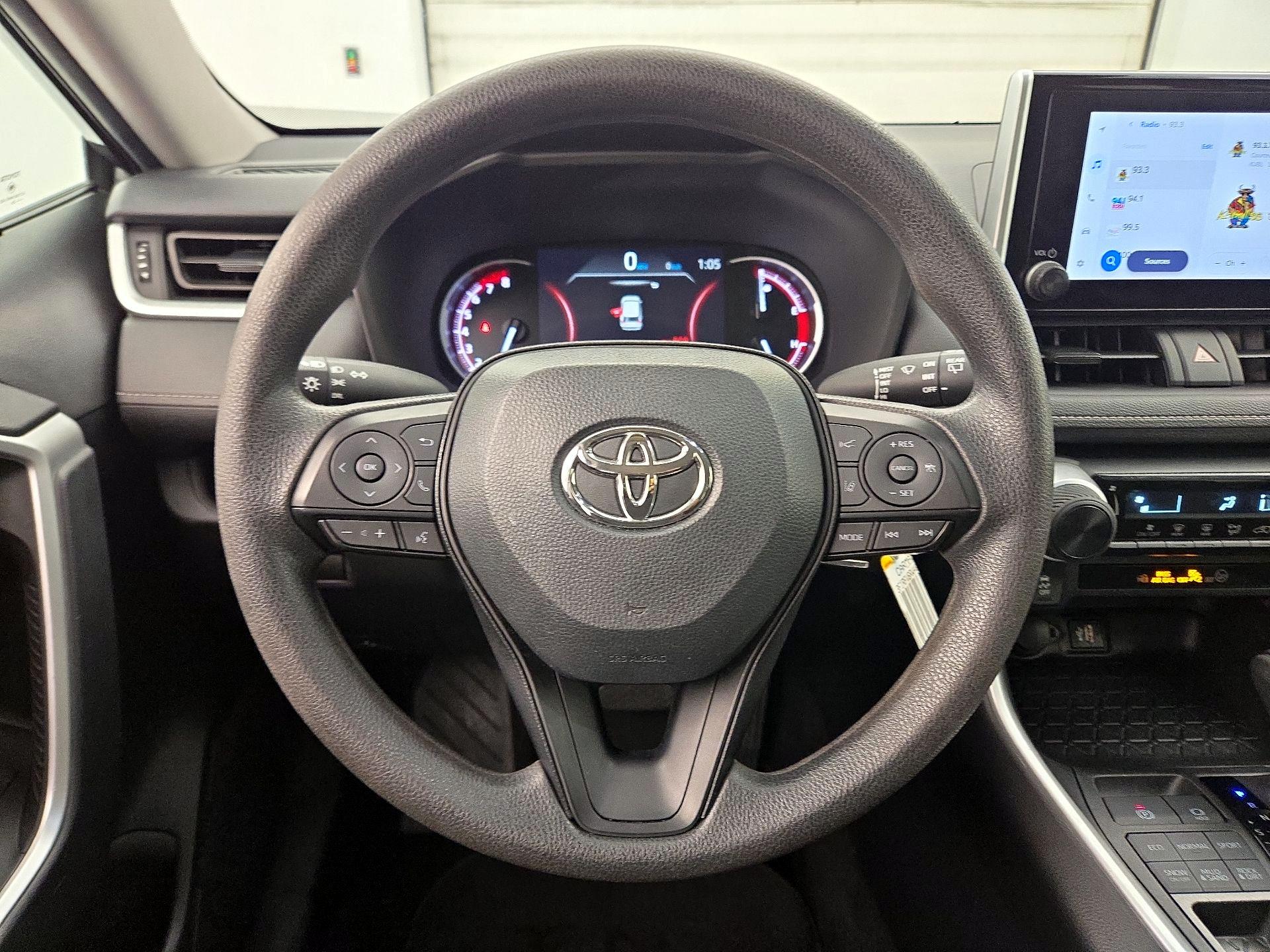 Thumbnail: 2024 Toyota RAV4 - 10