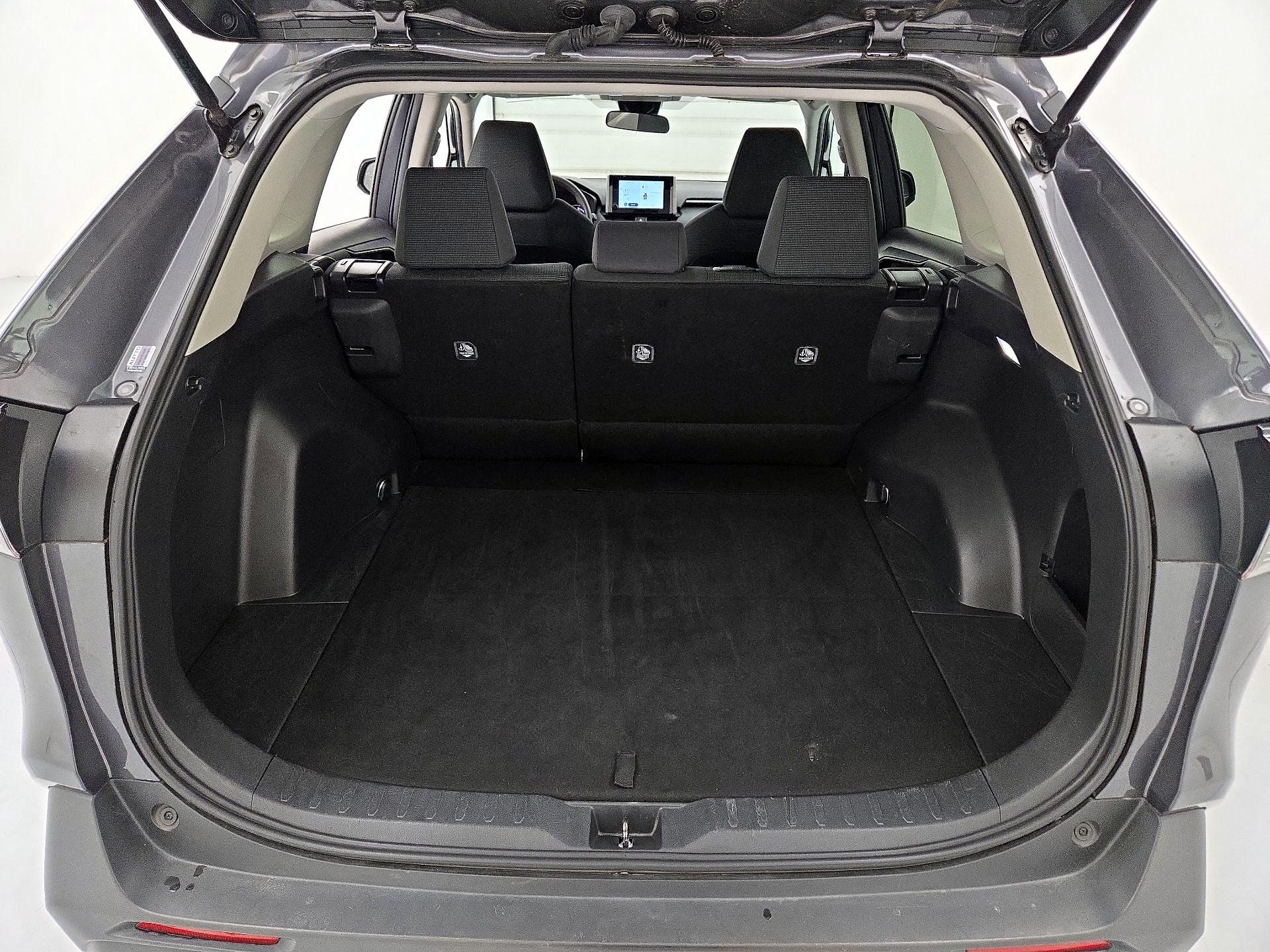 Thumbnail: 2024 Toyota RAV4 - 20