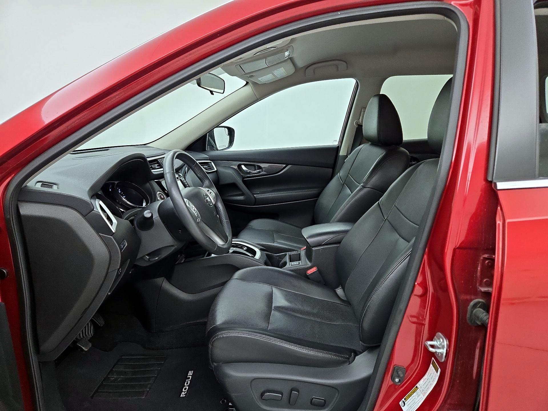 Thumbnail: 2015 Nissan Rogue - 11