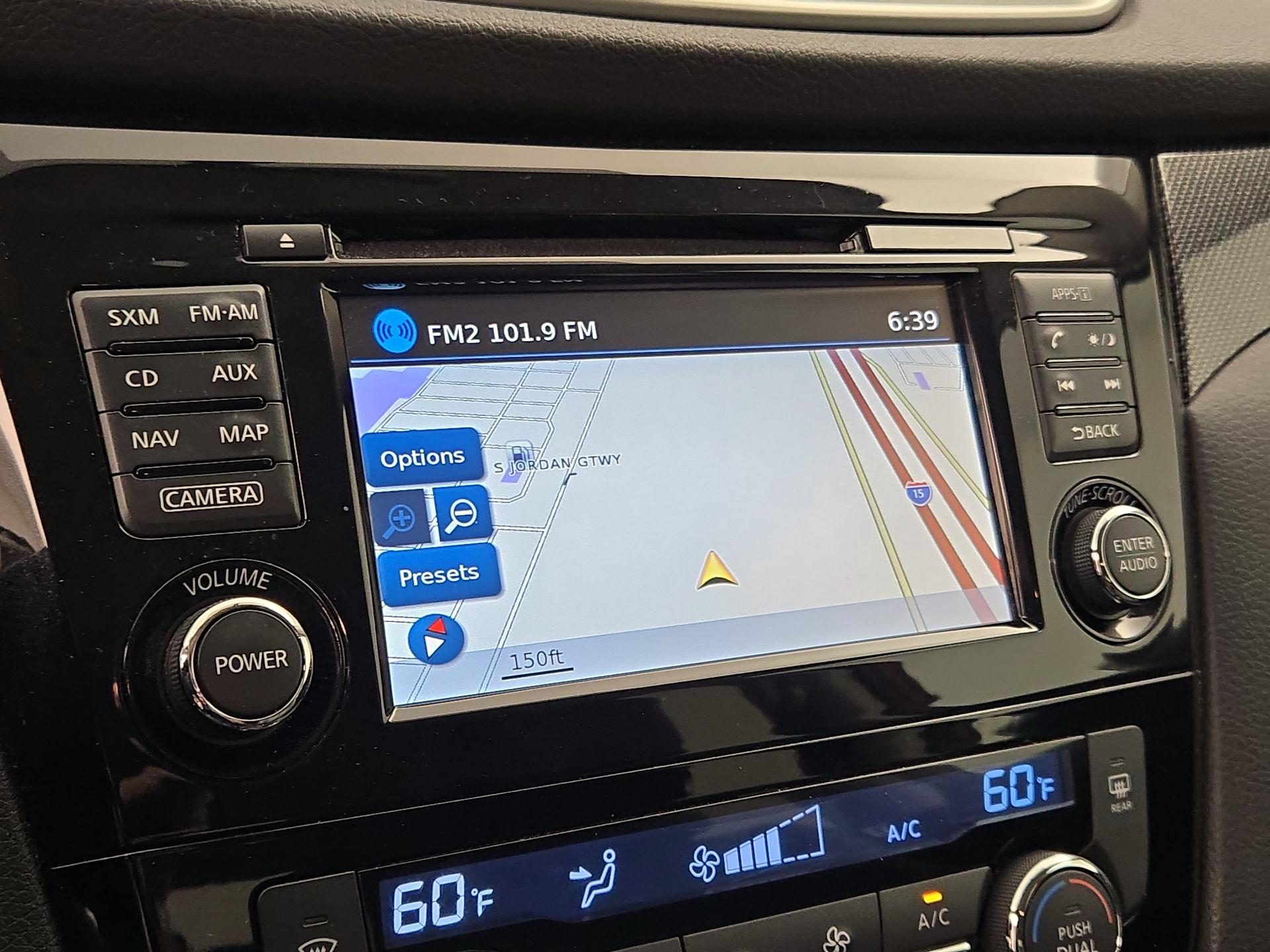 Thumbnail: 2015 Nissan Rogue - 14