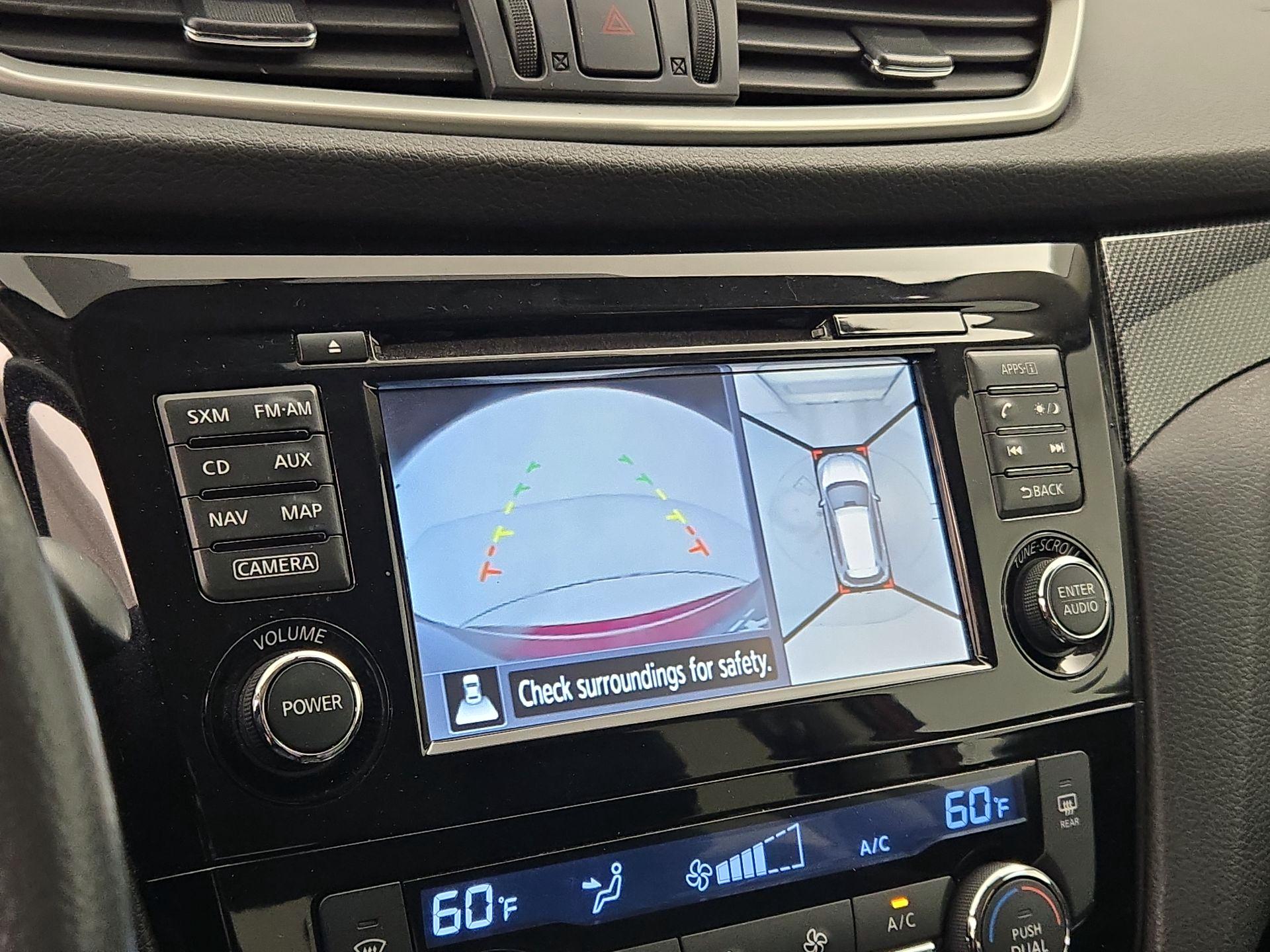 Thumbnail: 2015 Nissan Rogue - 15