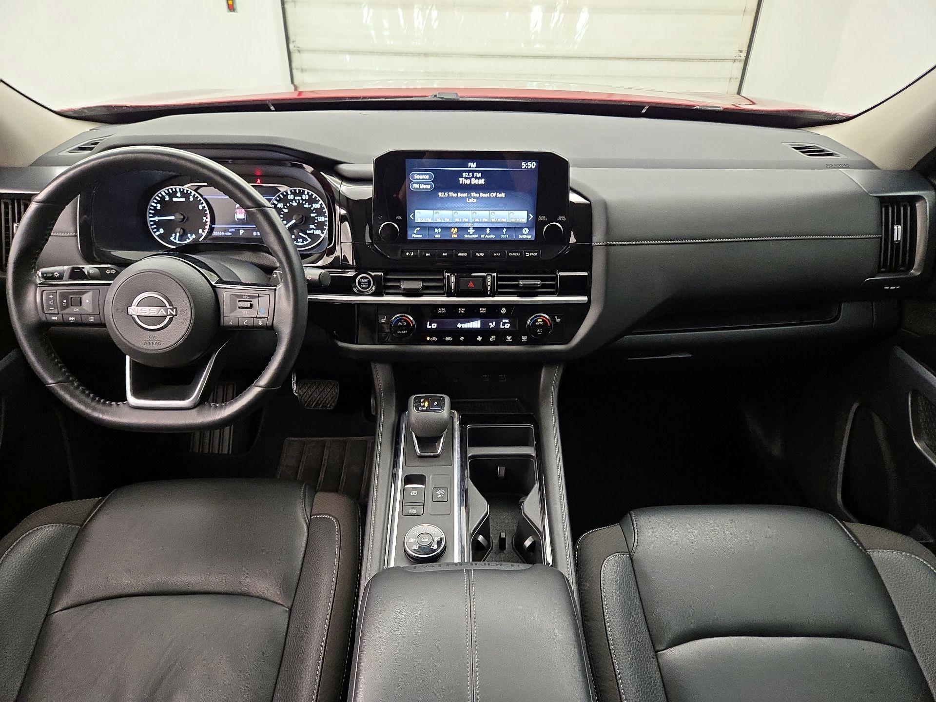 Thumbnail: 2023 Nissan Pathfinder - 9