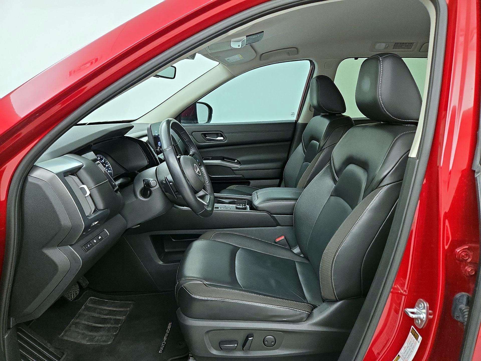 Thumbnail: 2023 Nissan Pathfinder - 11