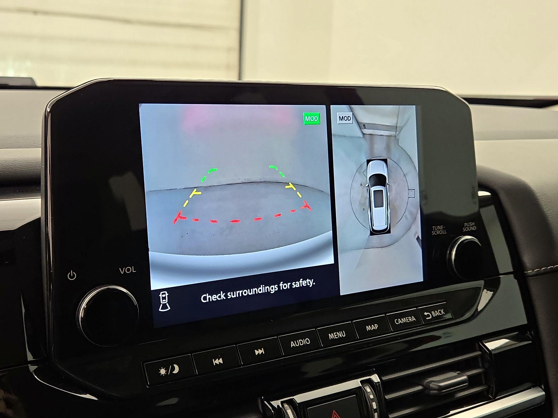 Thumbnail: 2023 Nissan Pathfinder - 15