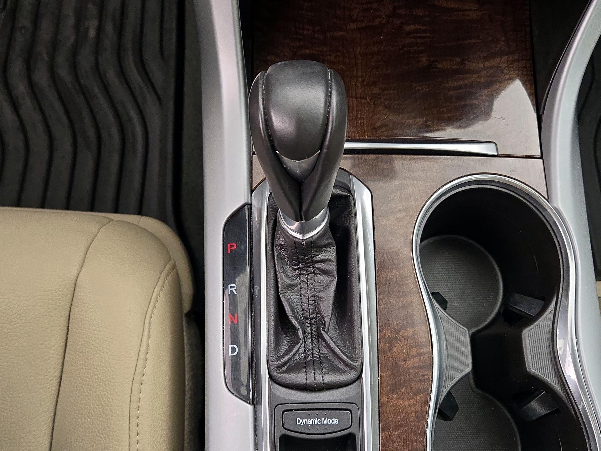 Thumbnail: 2018 Acura TLX - 17