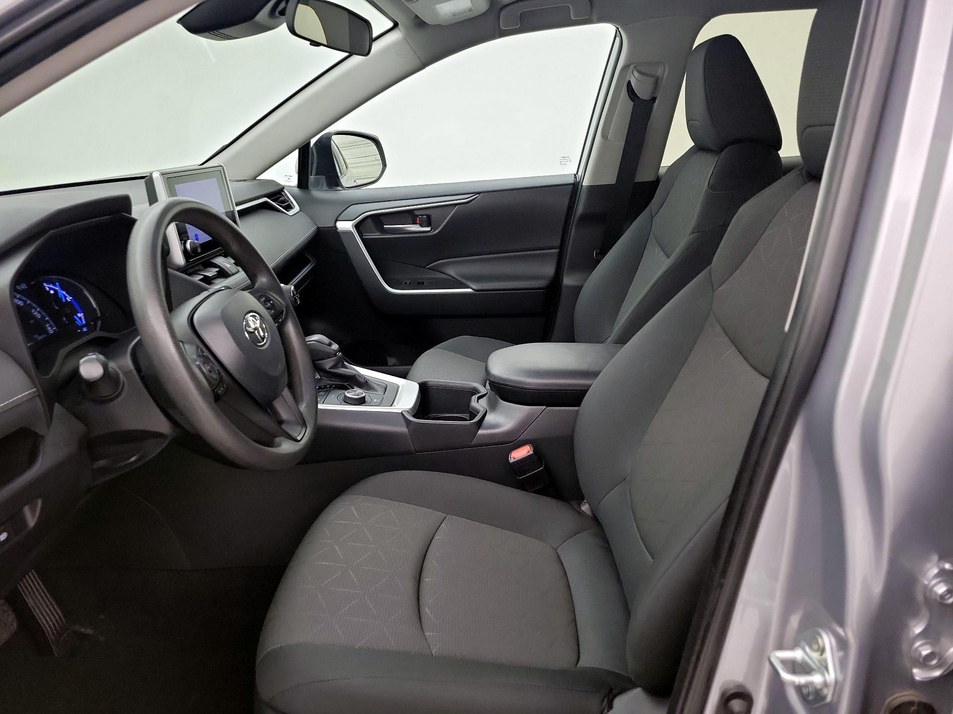 Thumbnail: 2024 Toyota RAV4 - 11