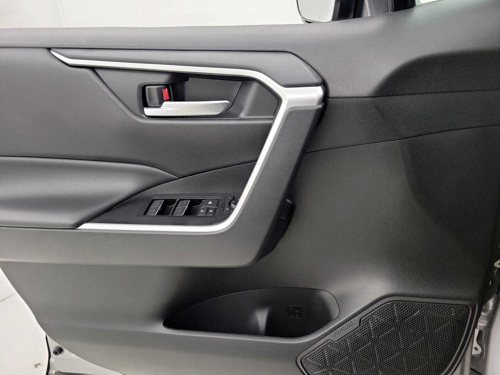 Thumbnail: 2024 Toyota RAV4 - 12