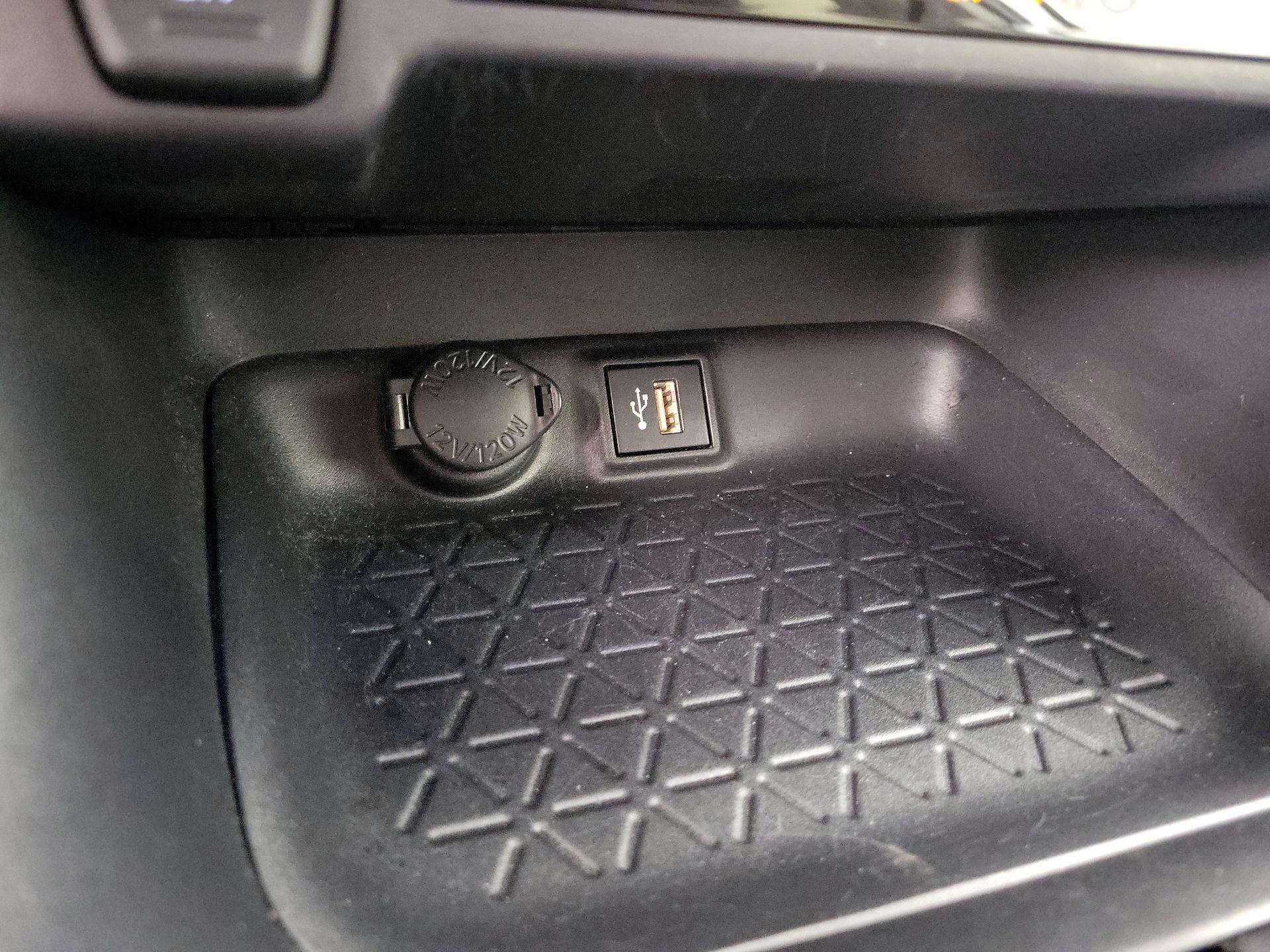 Thumbnail: 2024 Toyota RAV4 - 18