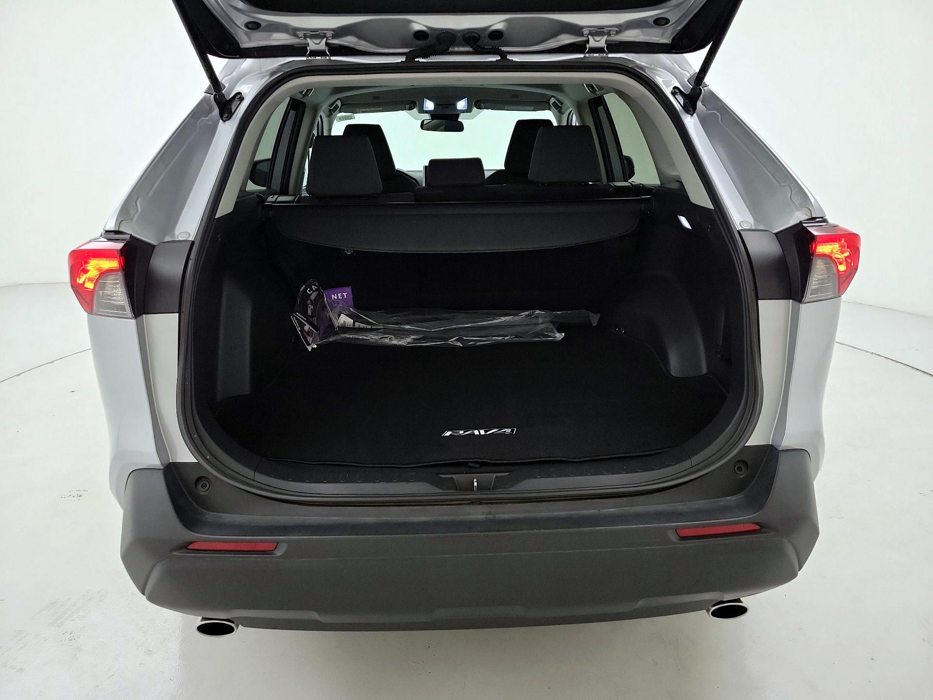 Thumbnail: 2024 Toyota RAV4 - 20