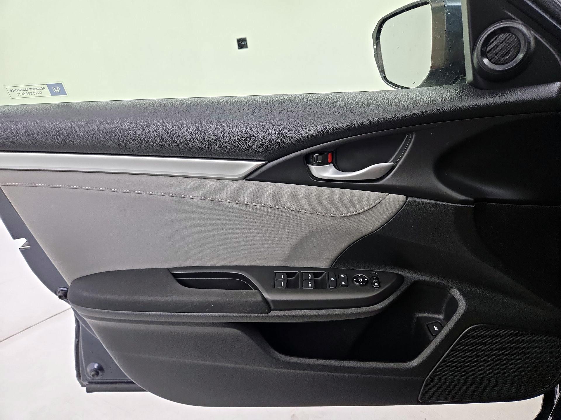 Thumbnail: 2018 Honda Civic - 12