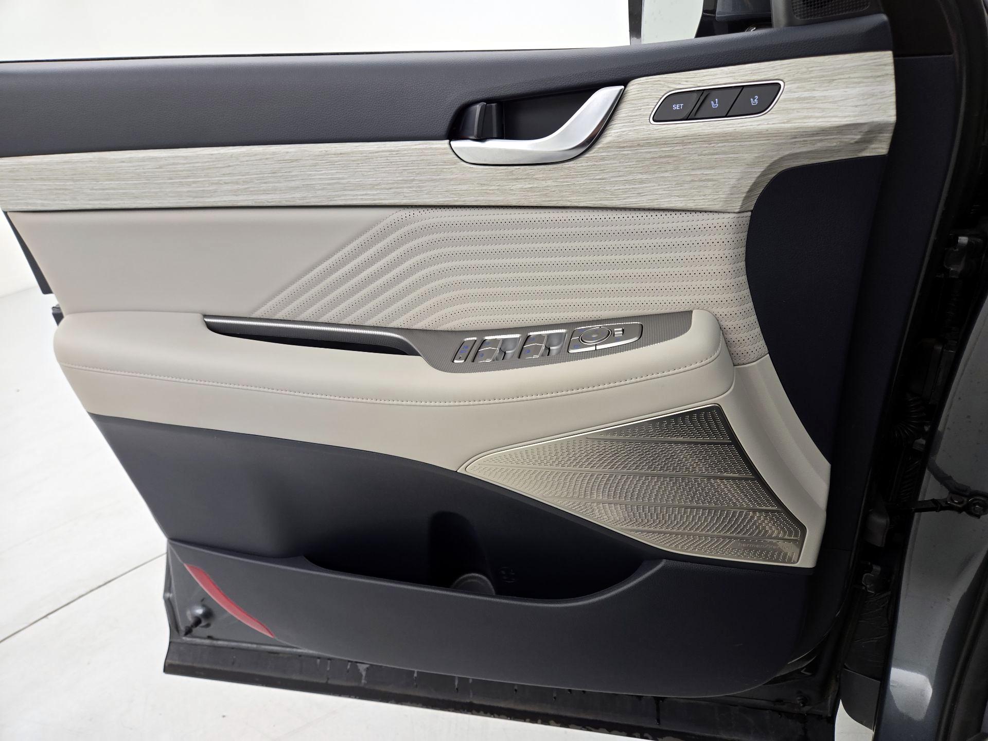 Thumbnail: 2024 Hyundai Palisade - 12