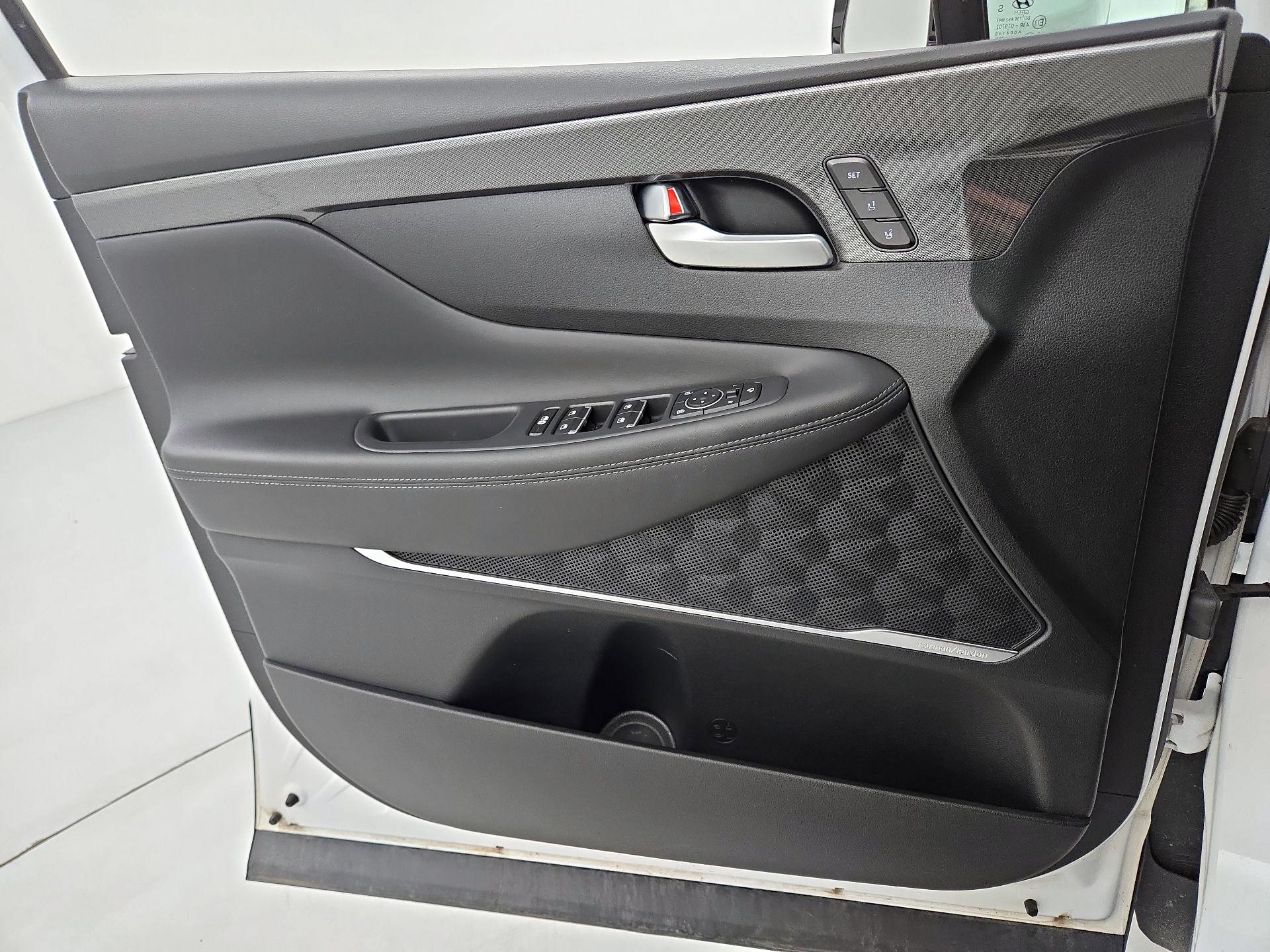 Thumbnail: 2023 Hyundai Santa Fe - 12