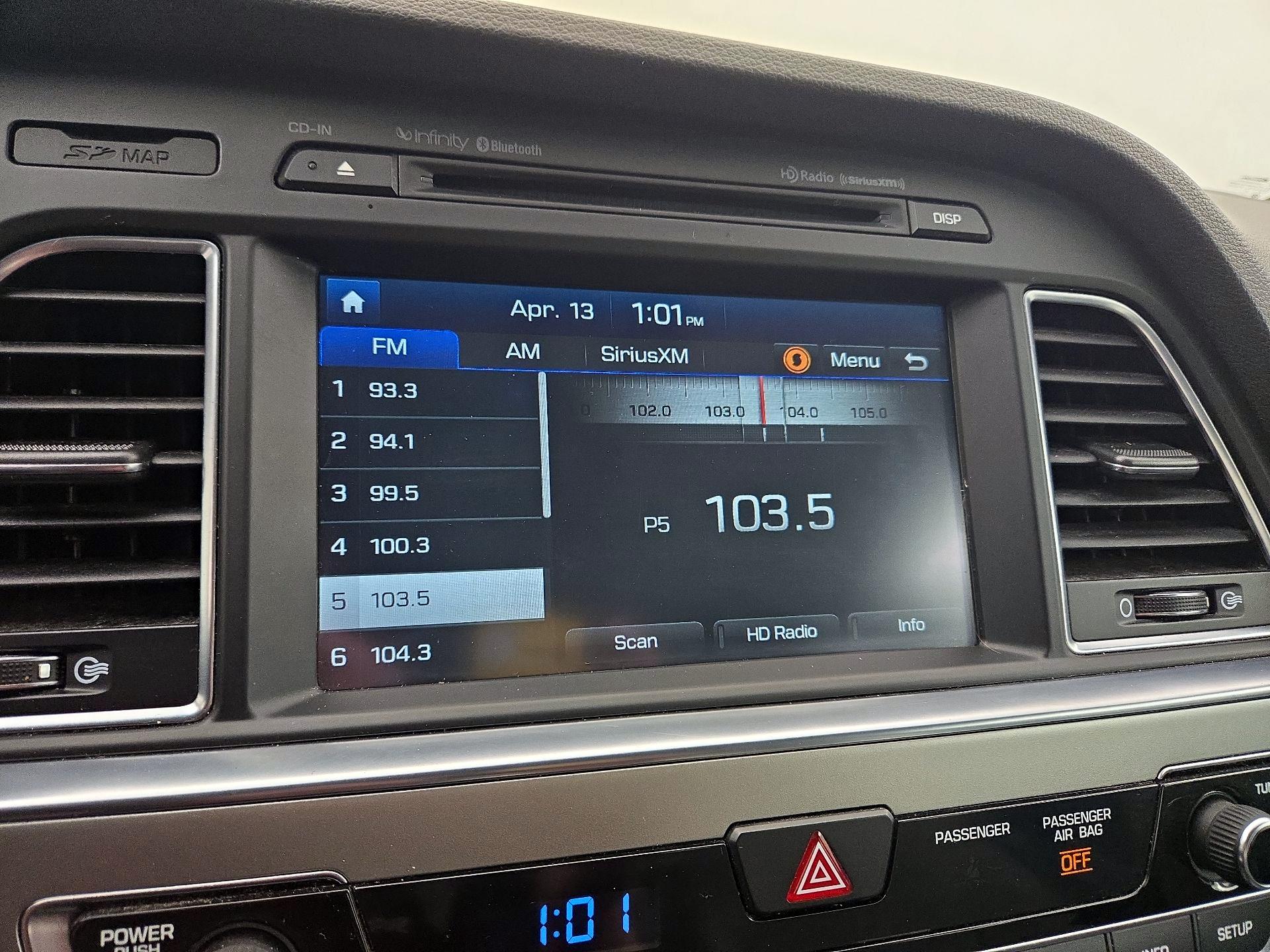 Thumbnail: 2015 Hyundai Sonata - 14