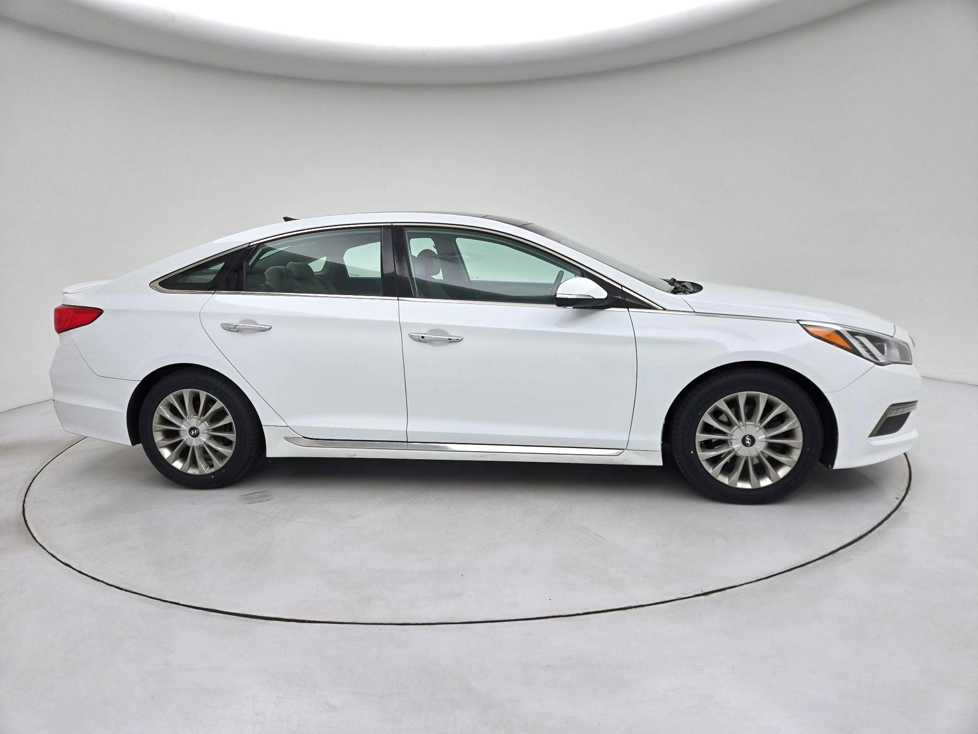 Thumbnail: 2015 Hyundai Sonata - 4