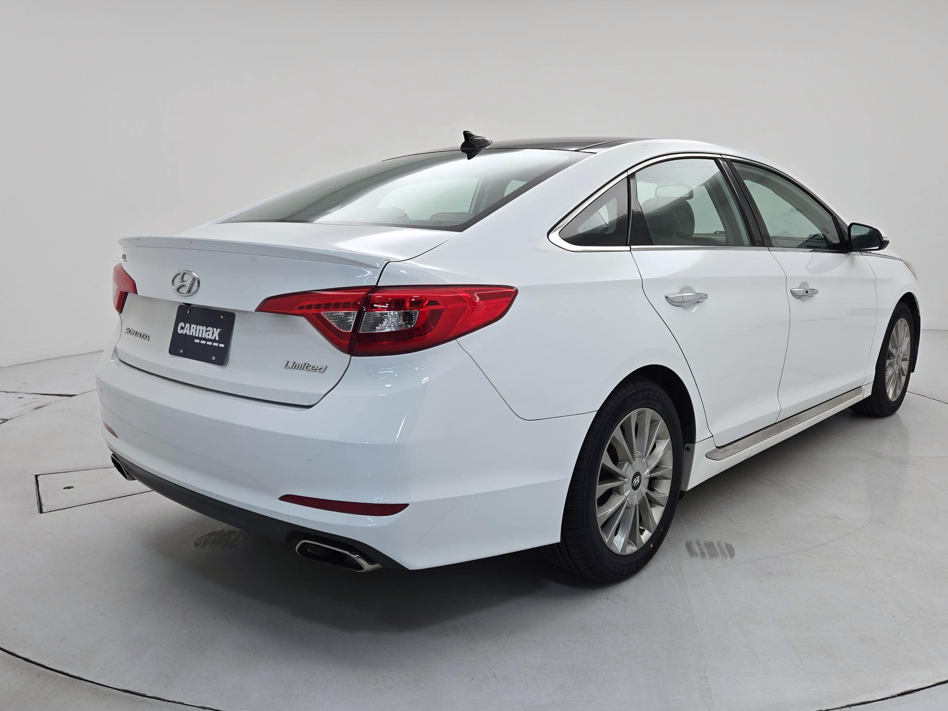 Thumbnail: 2015 Hyundai Sonata - 5