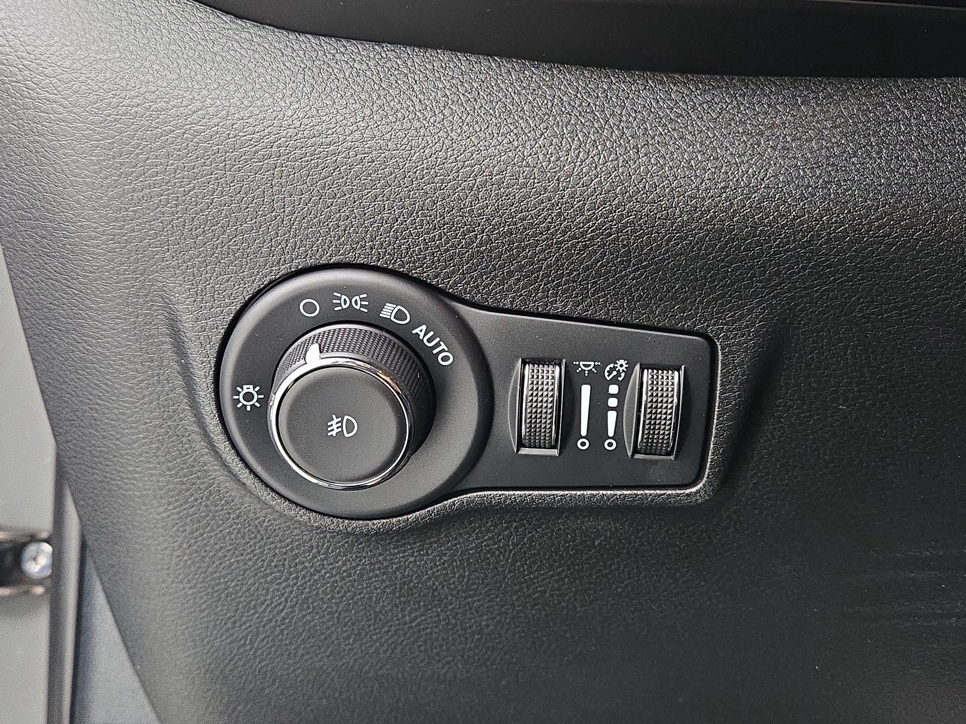 Thumbnail: 2024 Jeep Compass - 13