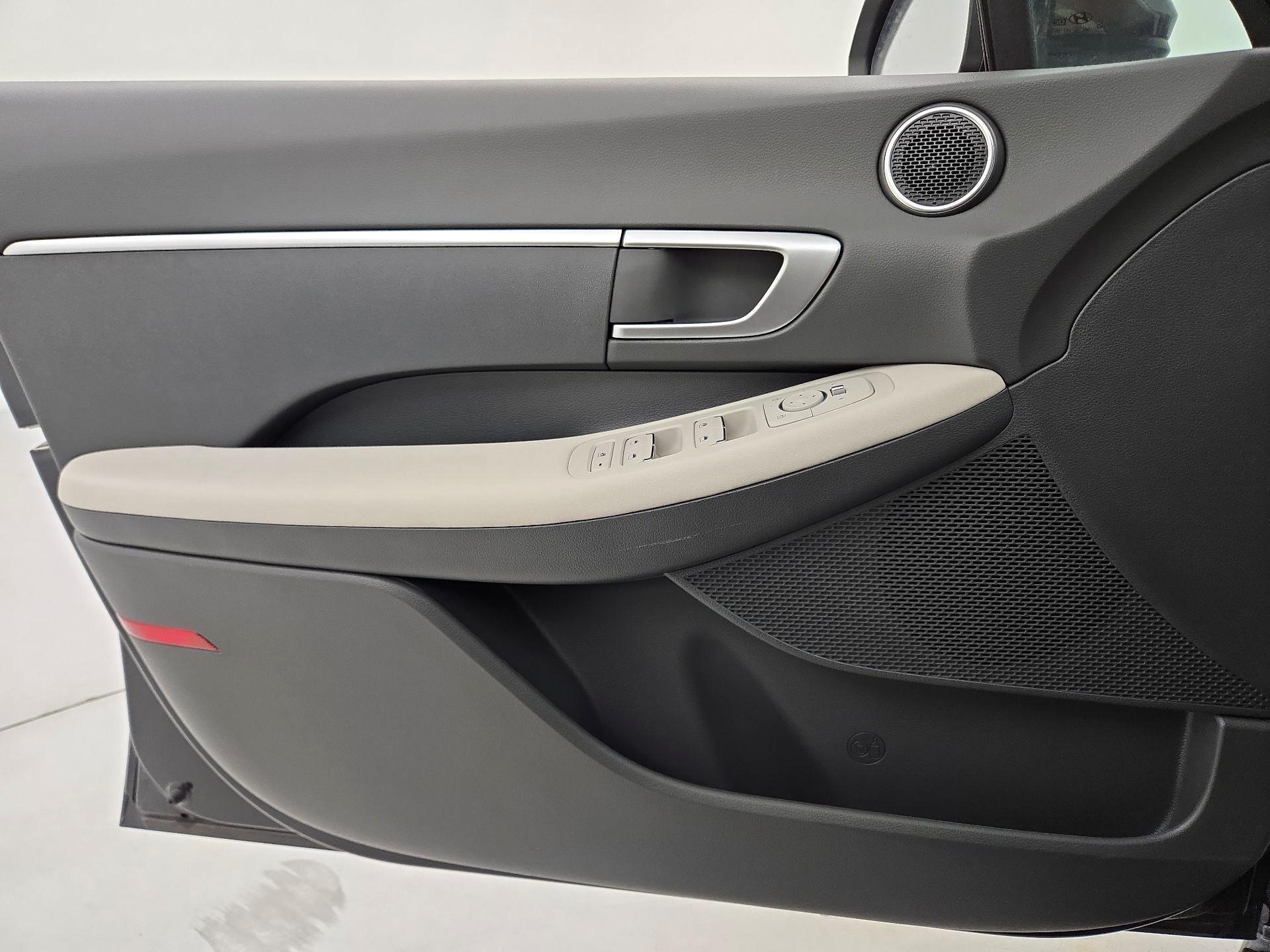 Thumbnail: 2025 Hyundai Sonata - 12
