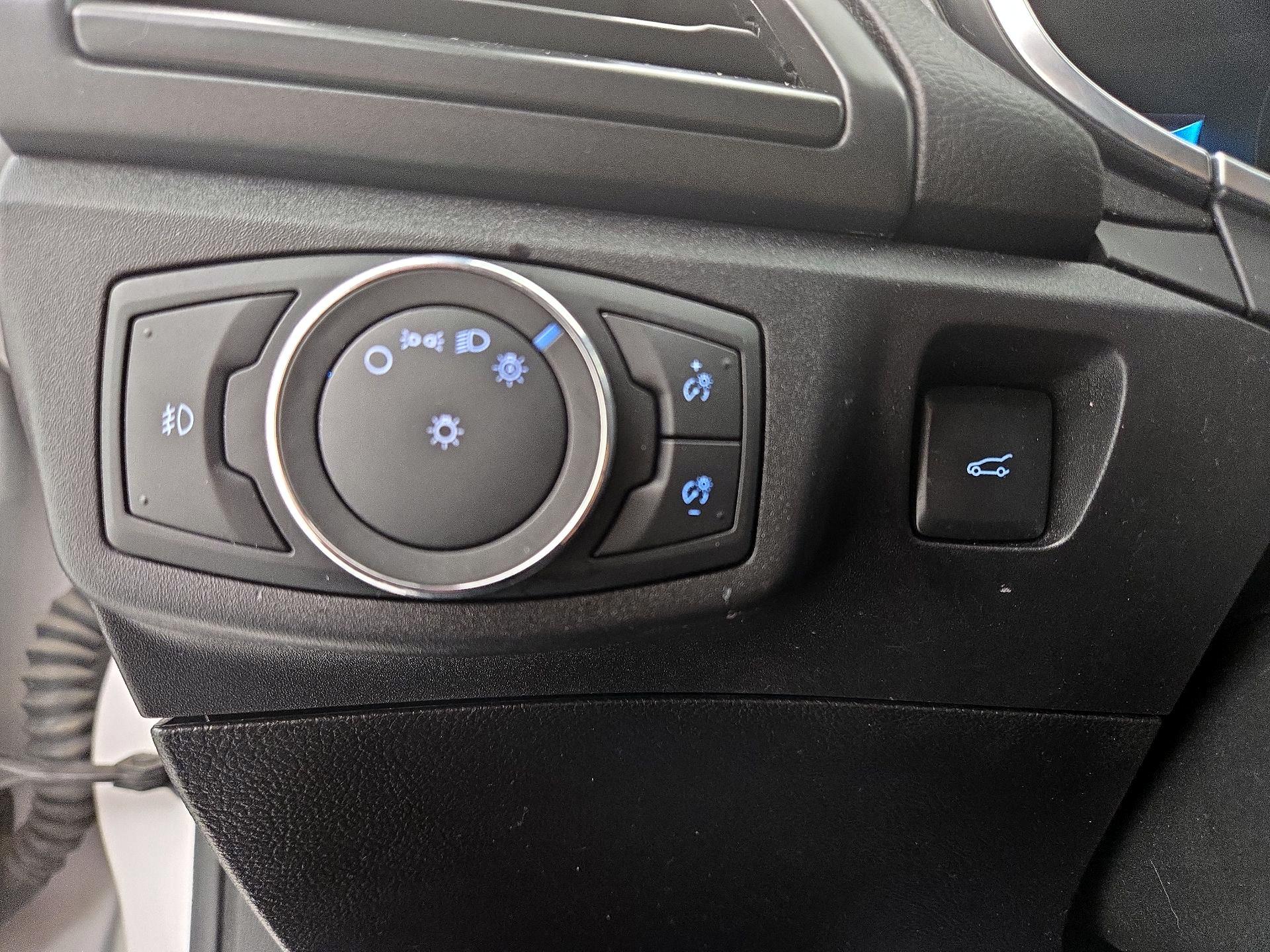 Thumbnail: 2017 Ford Fusion - 13