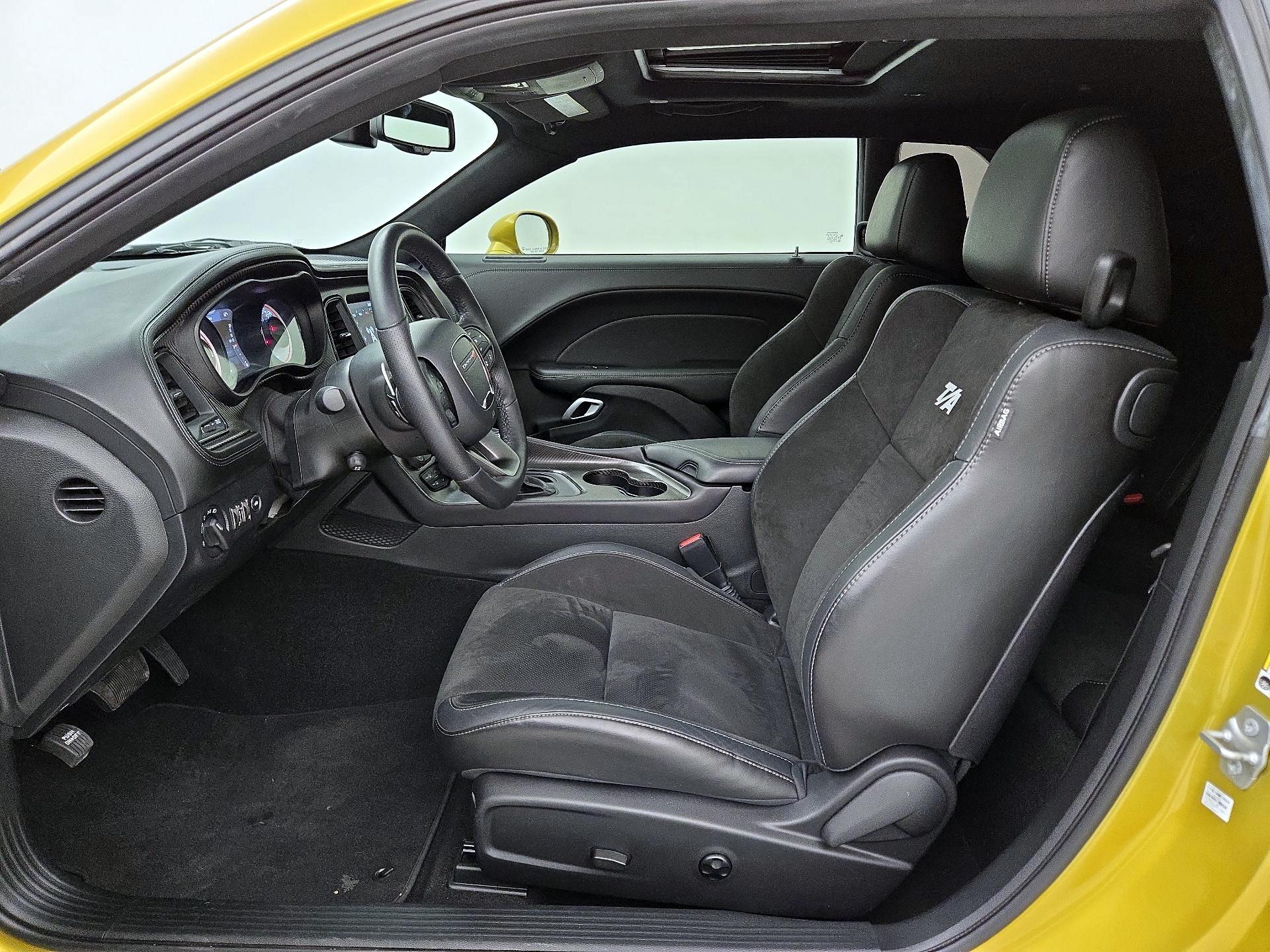 Thumbnail: 2021 Dodge Challenger - 11