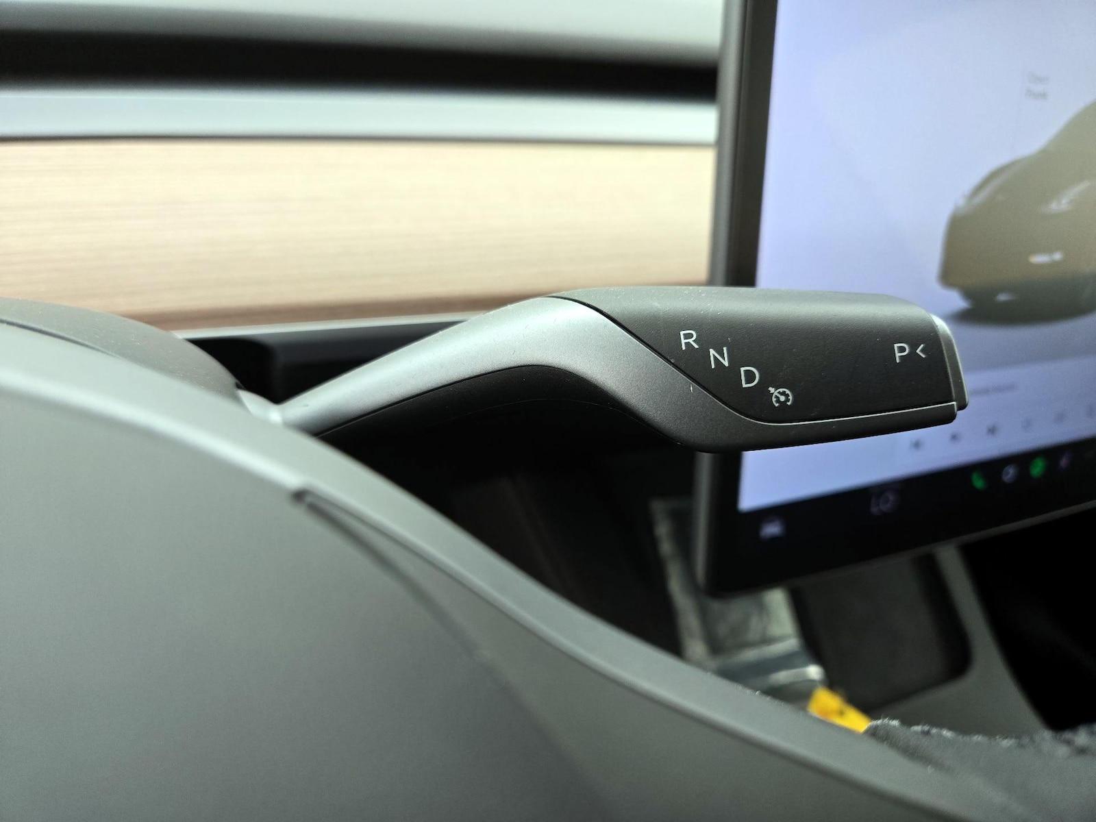 2025 Tesla Model Y Long Range - Photo 18