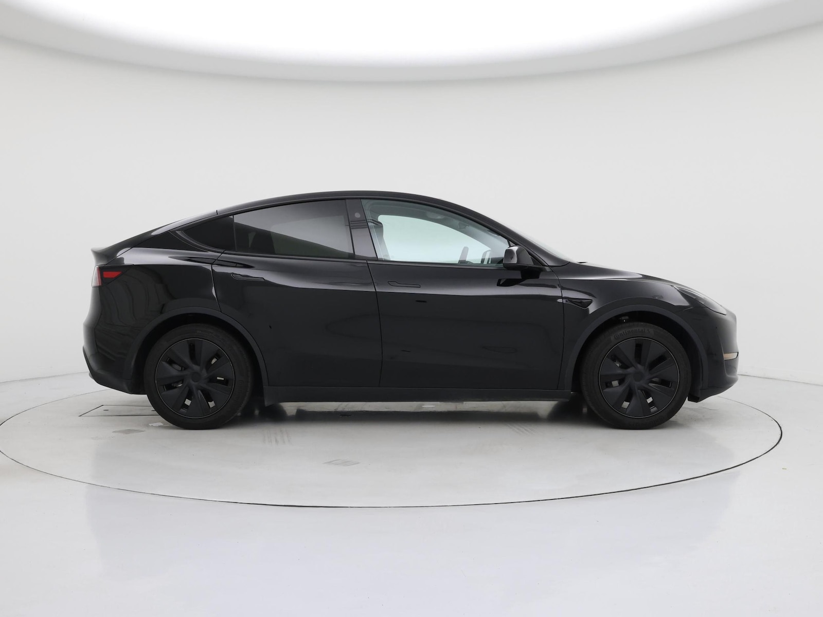 2025 Tesla Model Y Long Range - Photo 8