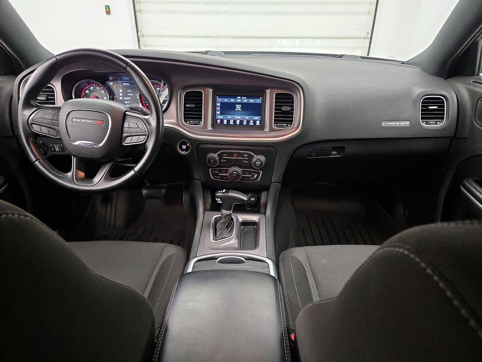 Thumbnail: 2022 Dodge Charger - 9