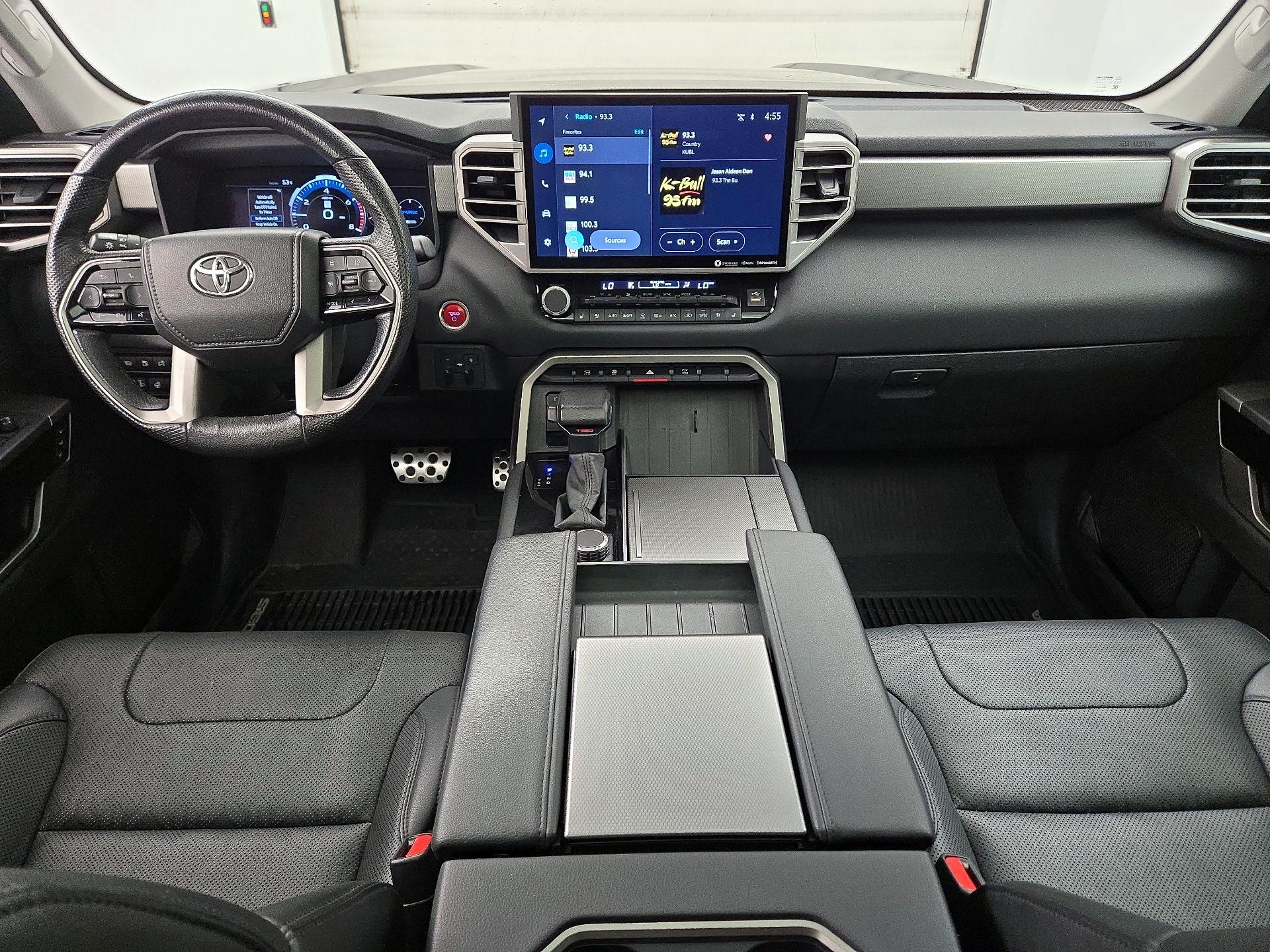 Thumbnail: 2023 Toyota Sequoia - 9